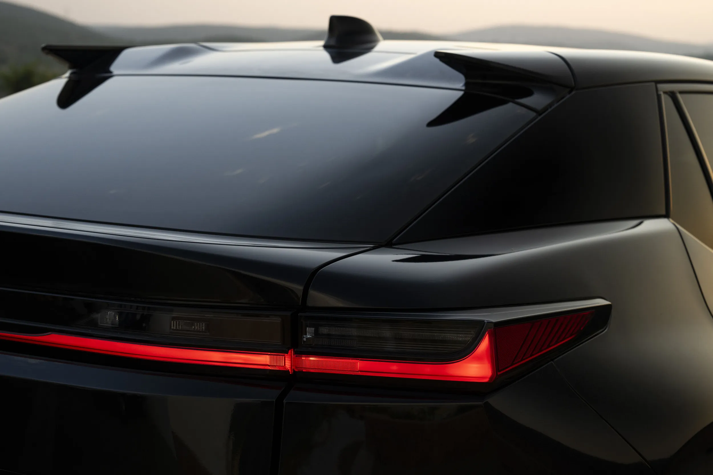 Lexus RZ 550e F Sport