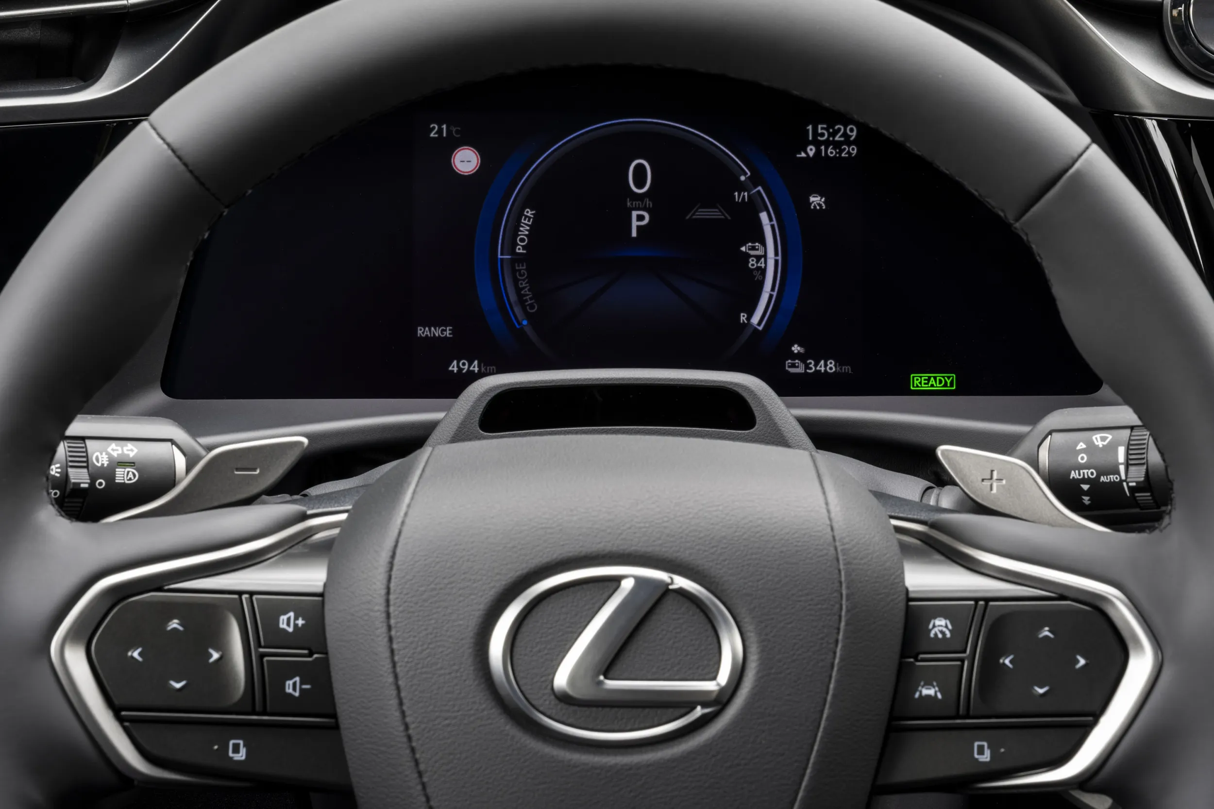 Lexus RZ 550e F Sport