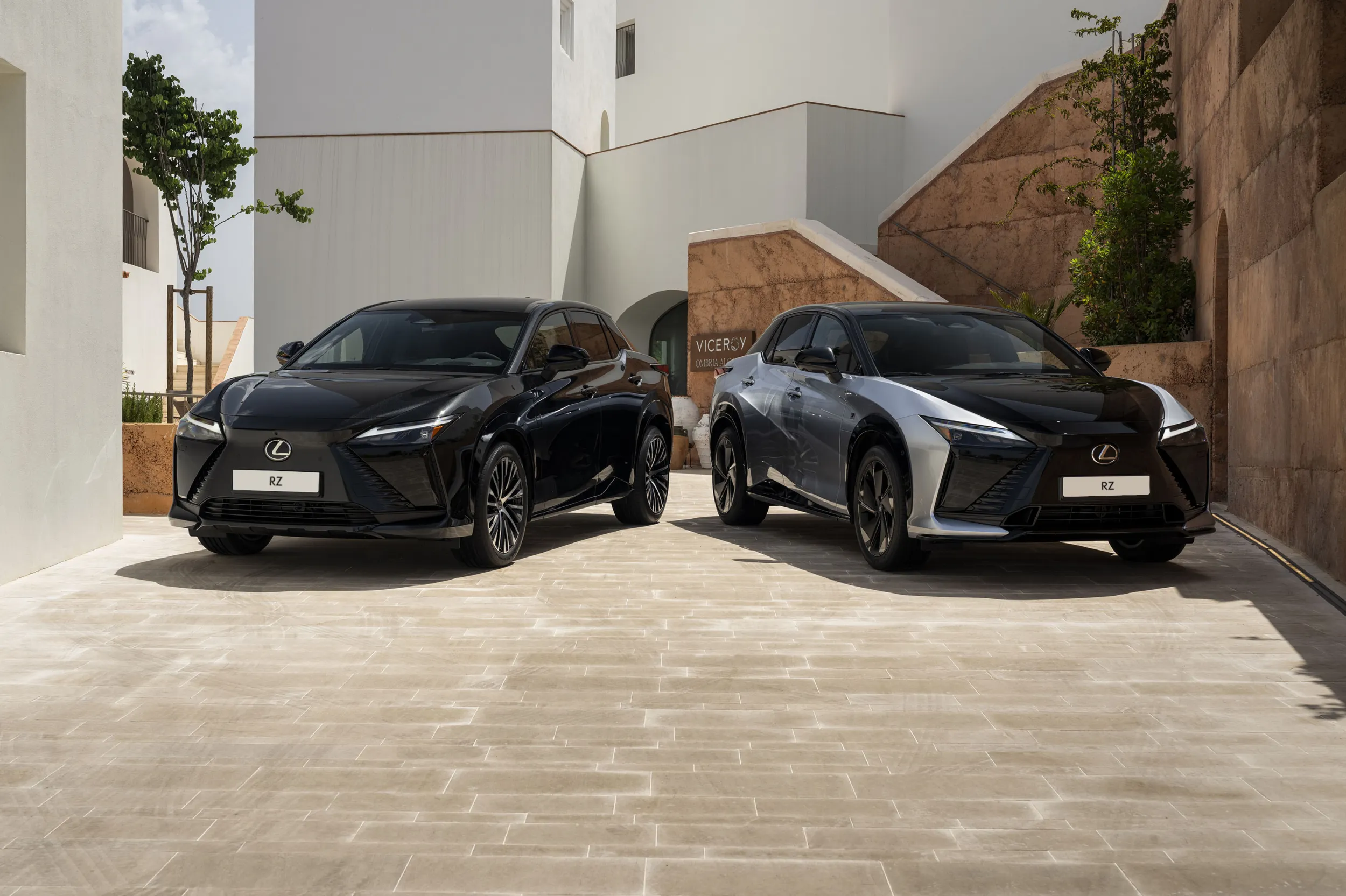 Lexus RZ 550e F Sport