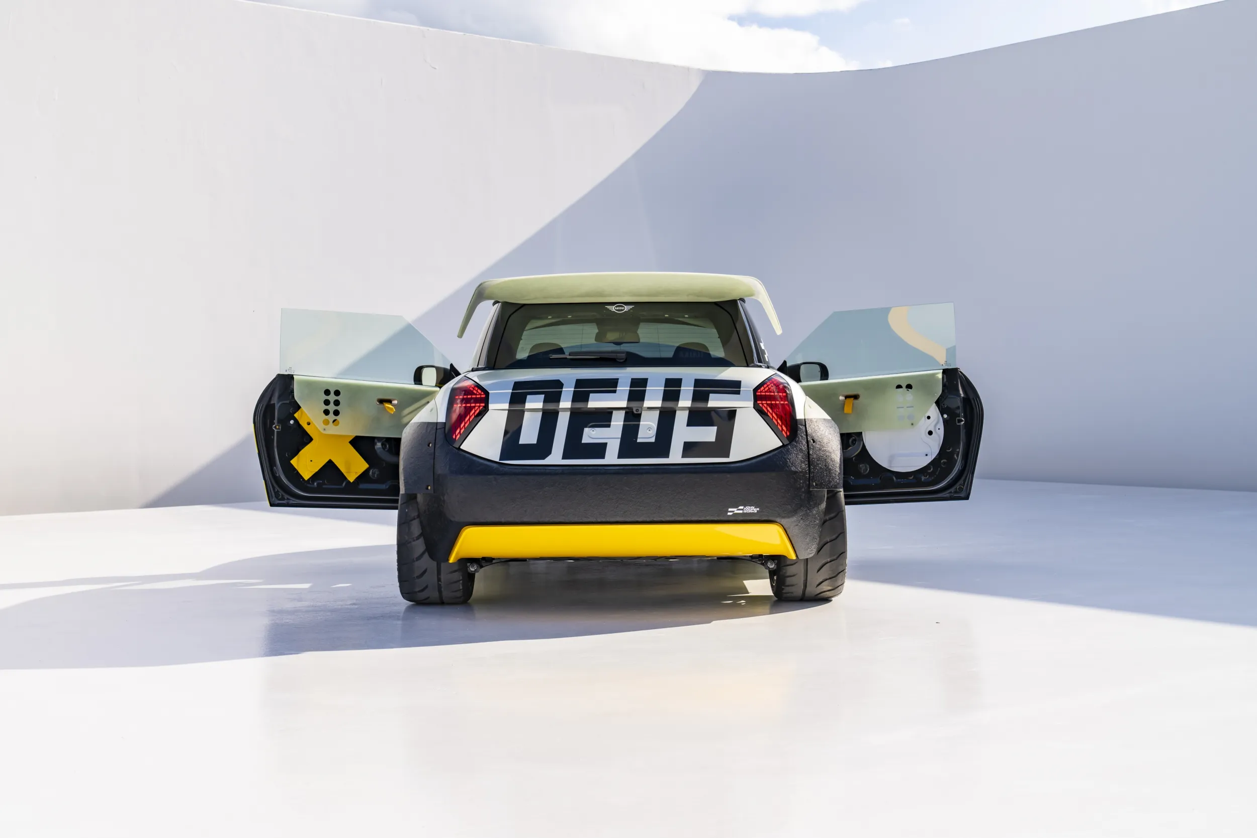 MINI JCW x Deus Ex Machina