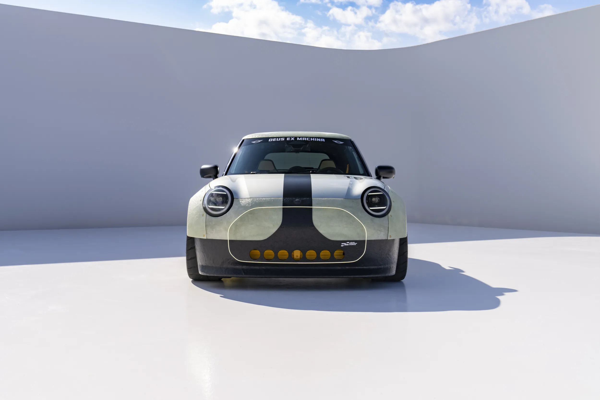 MINI JCW x Deus Ex Machina