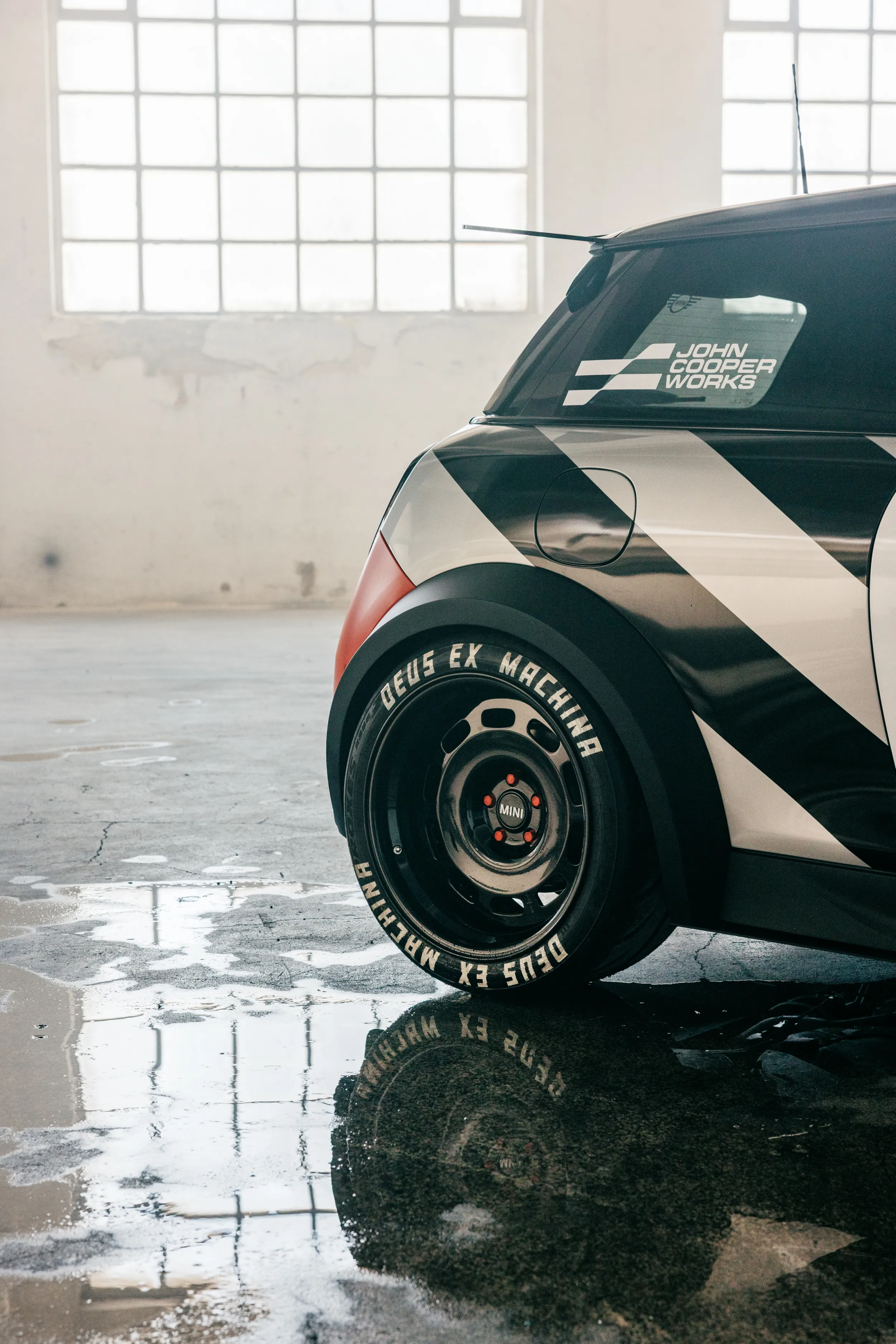 MINI JCW x Deus Ex Machina
