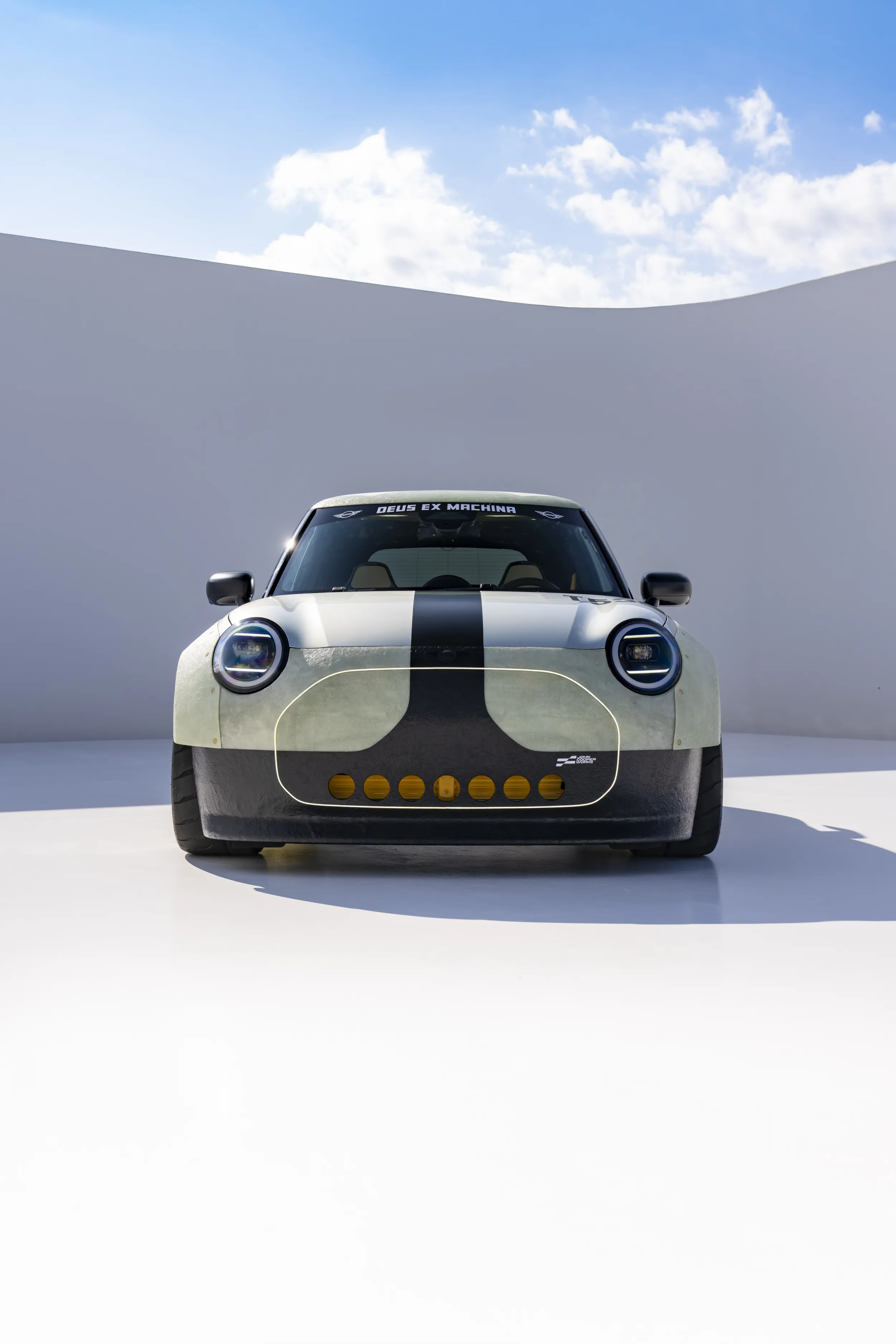 MINI JCW x Deus Ex Machina