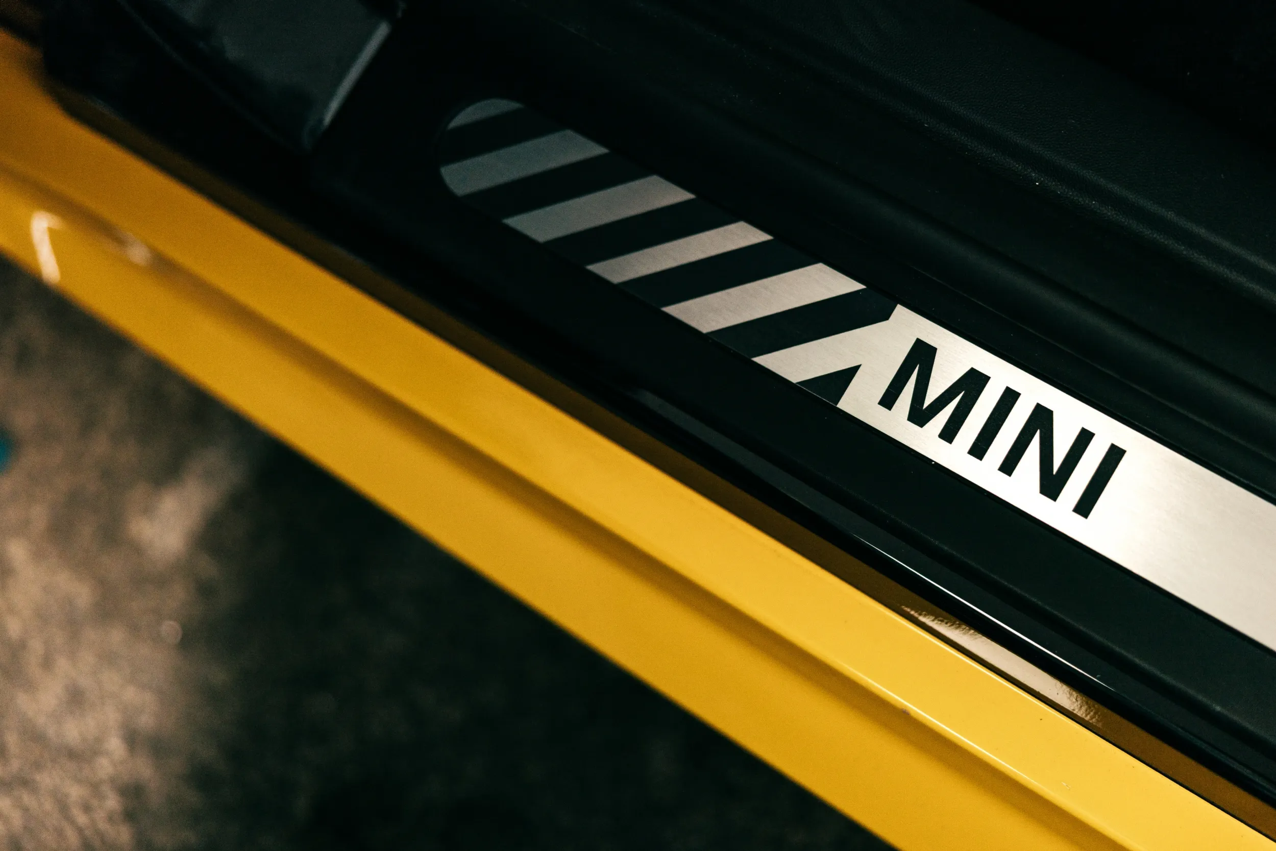 MINI JCW x Deus Ex Machina