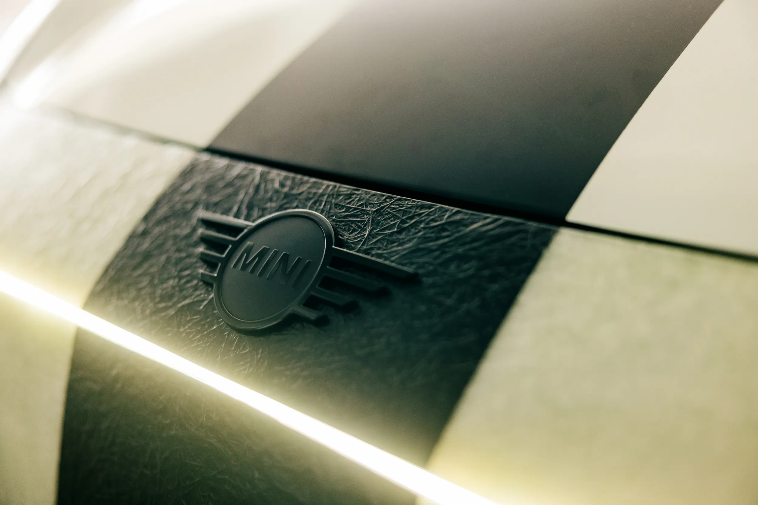 MINI JCW x Deus Ex Machina