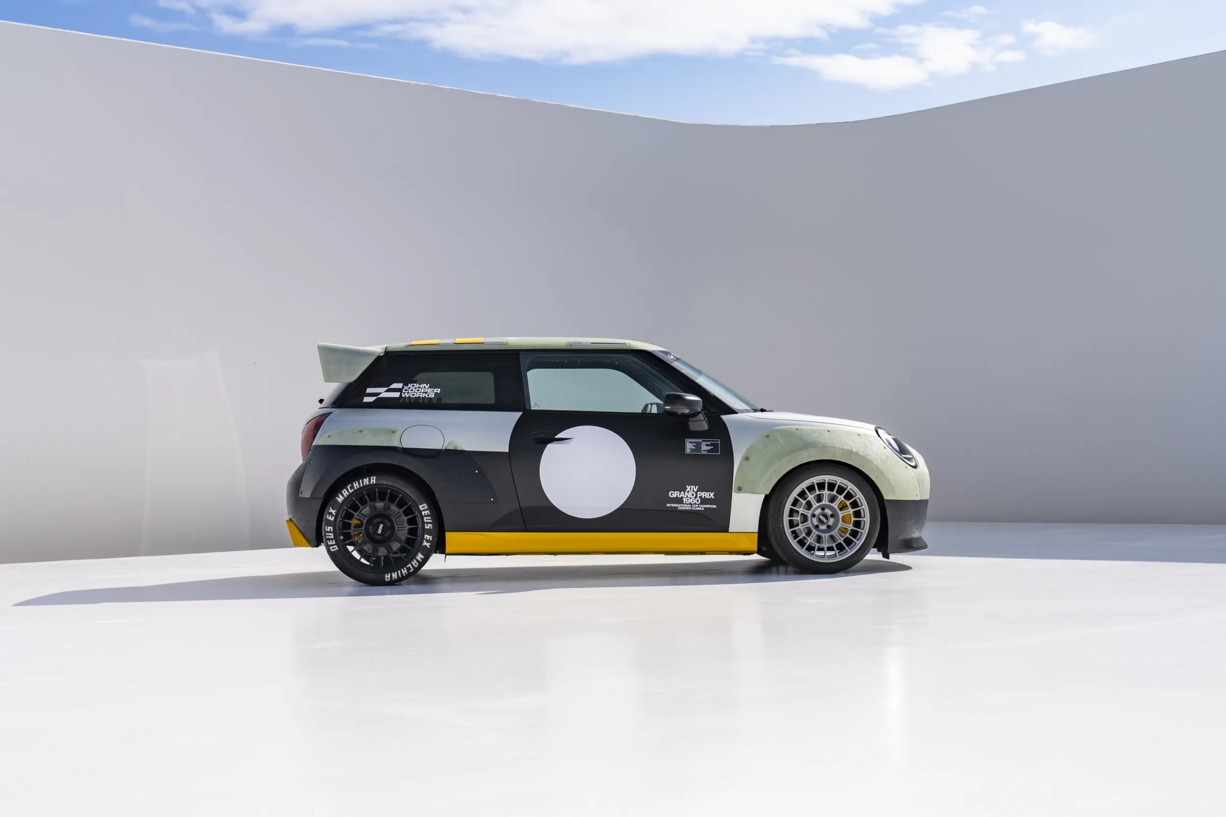 MINI JCW x Deus Ex Machina
