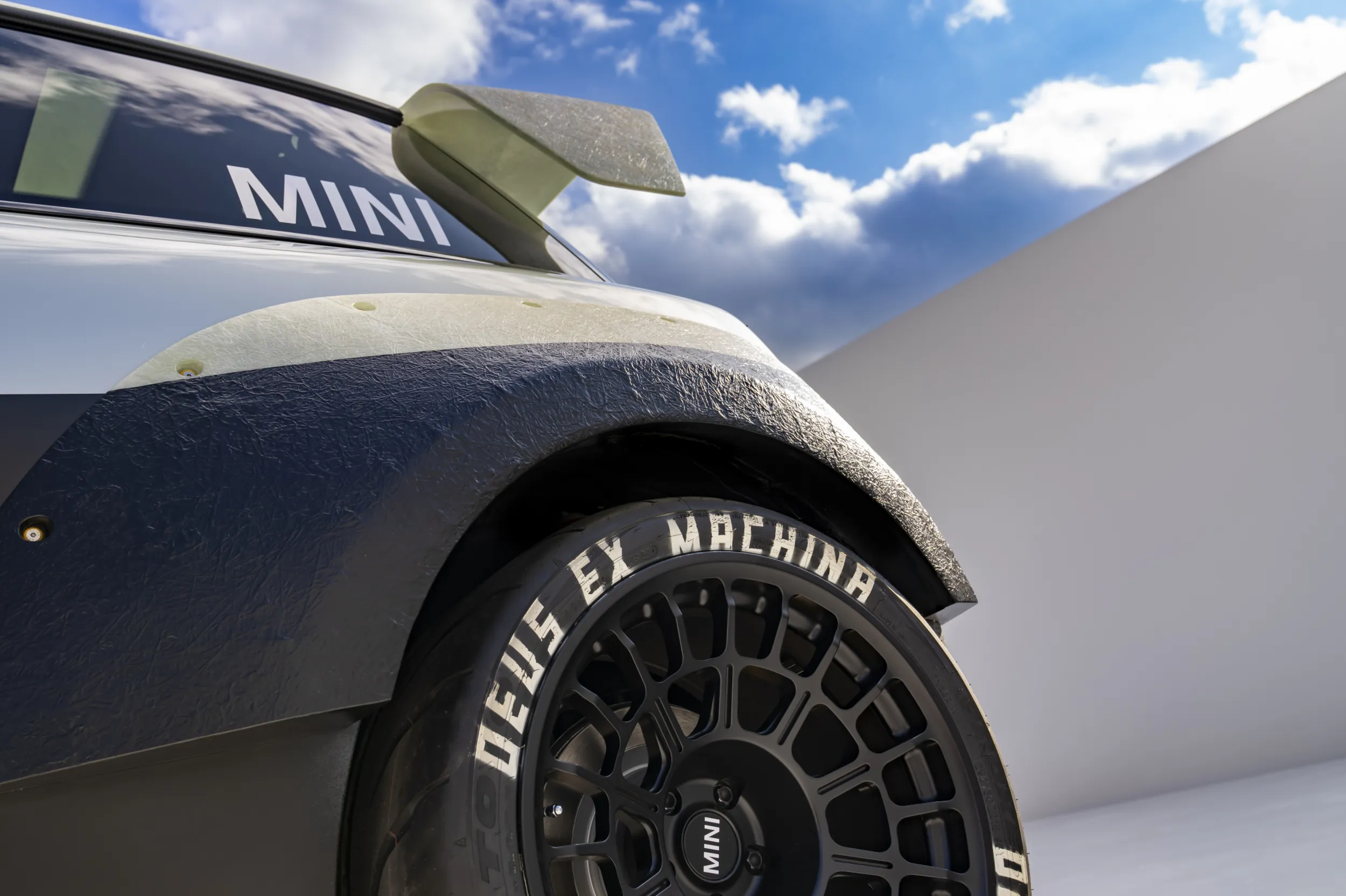 MINI JCW x Deus Ex Machina