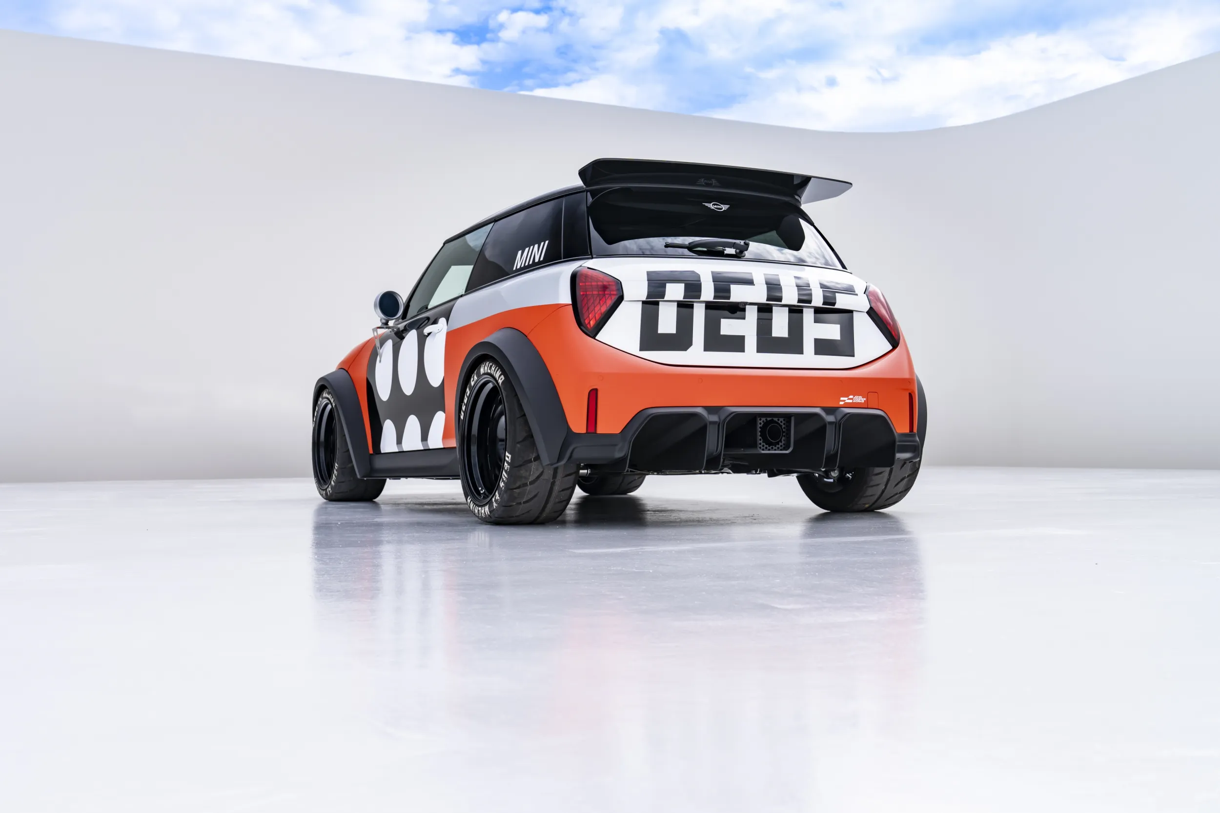 MINI JCW x Deus Ex Machina