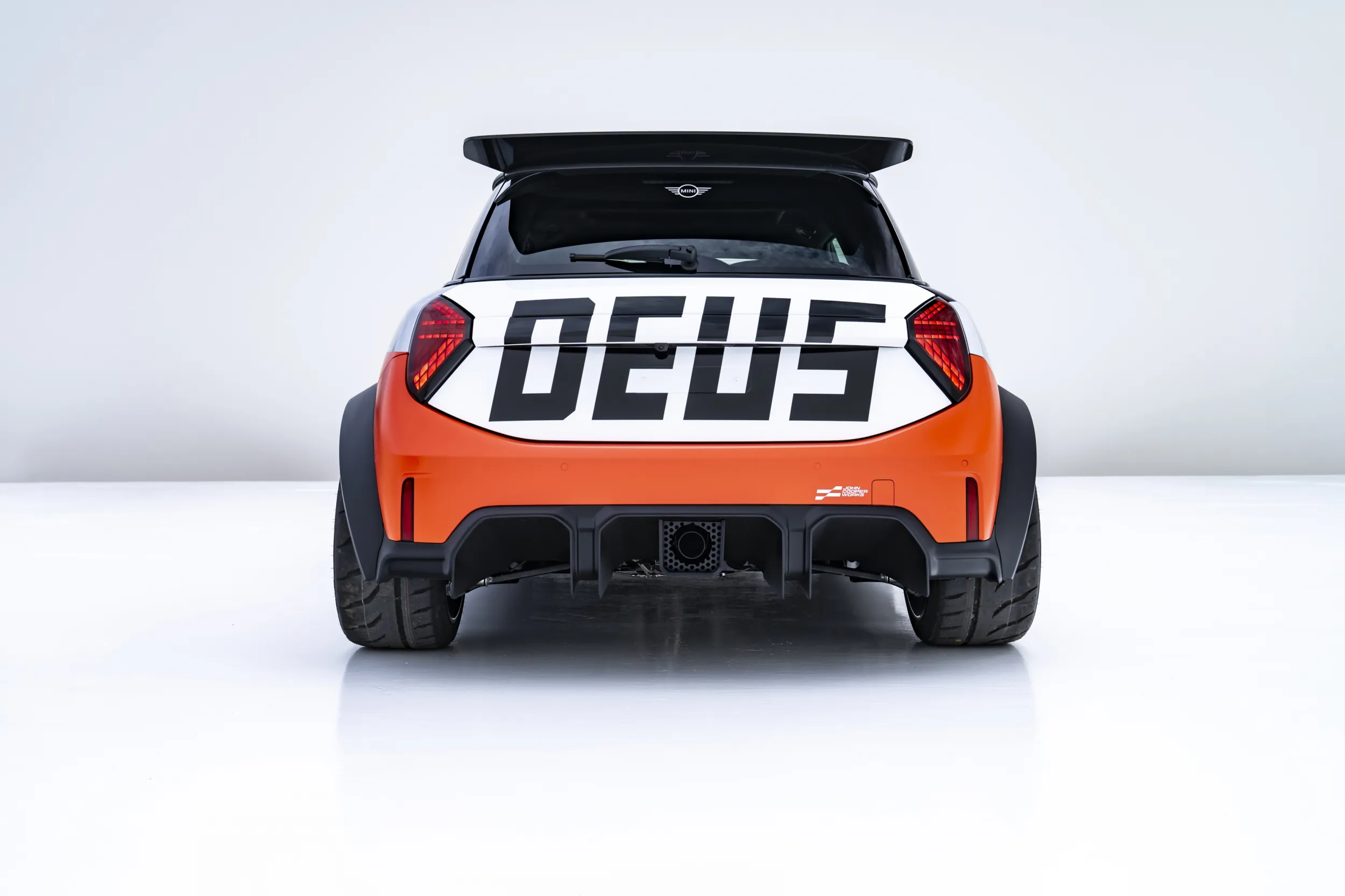 MINI JCW x Deus Ex Machina