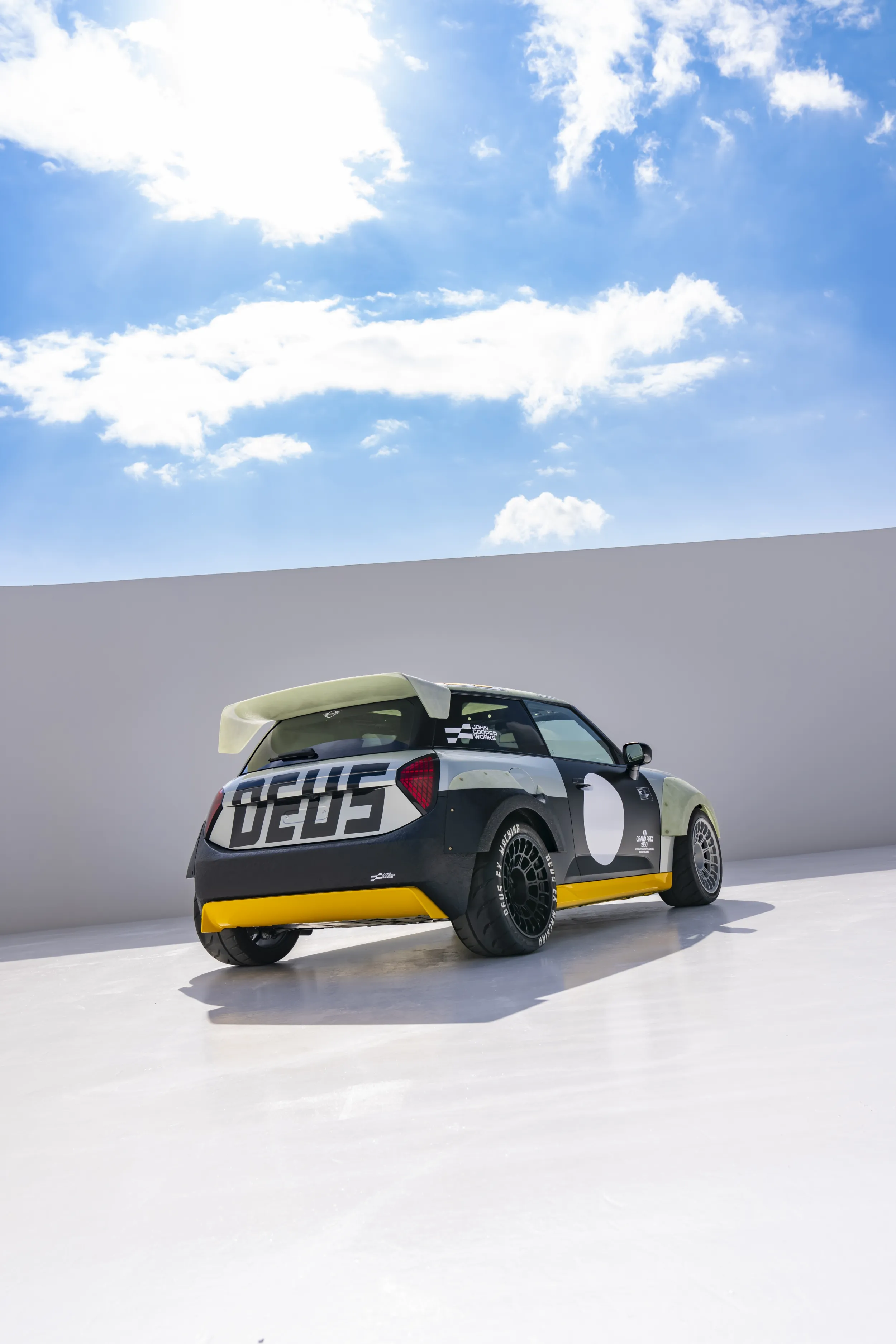 MINI JCW x Deus Ex Machina