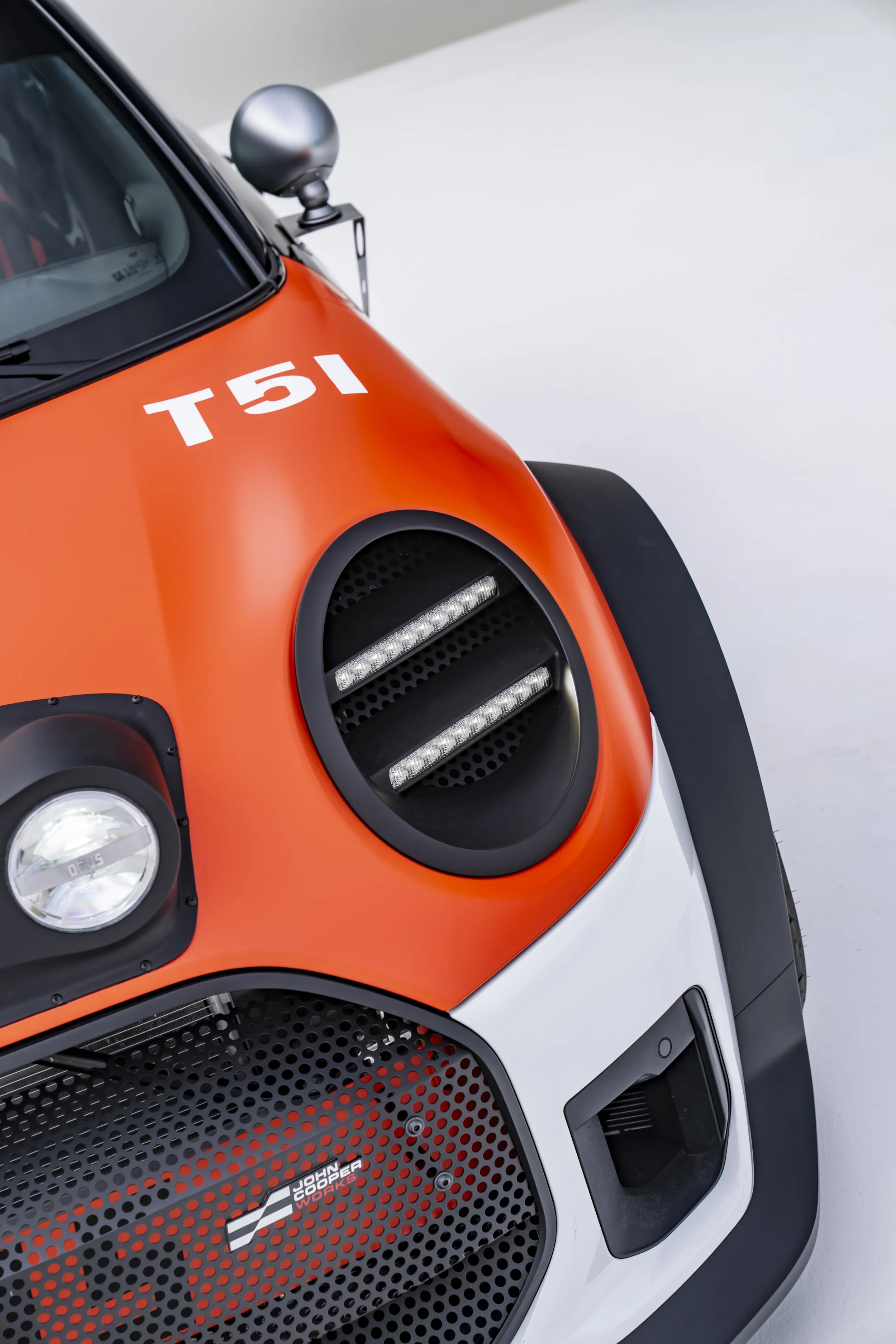 MINI JCW x Deus Ex Machina