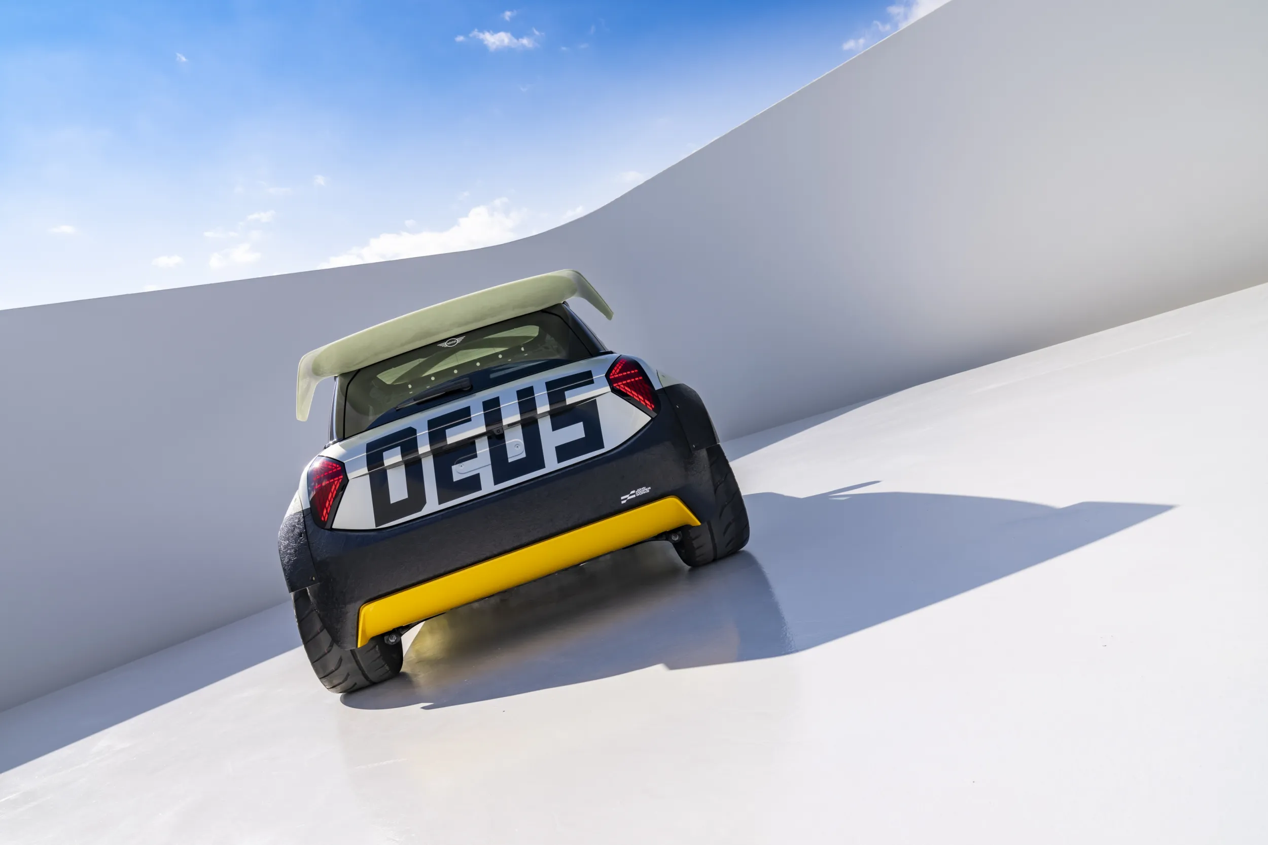 MINI JCW x Deus Ex Machina
