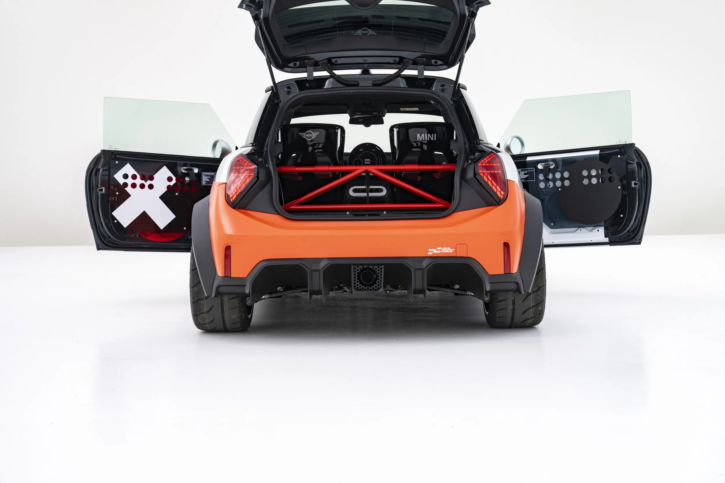 MINI JCW x Deus Ex Machina