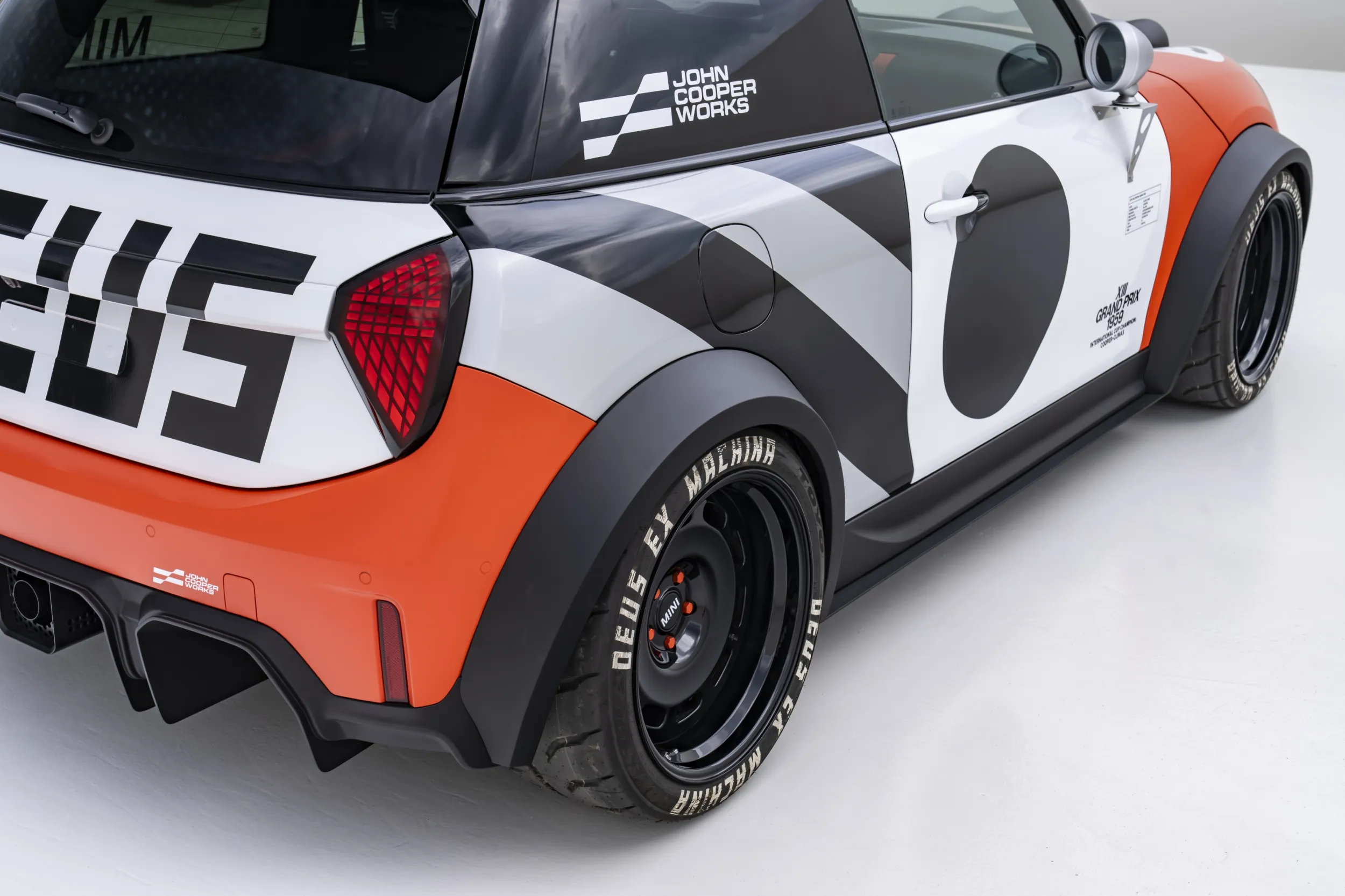 MINI JCW x Deus Ex Machina