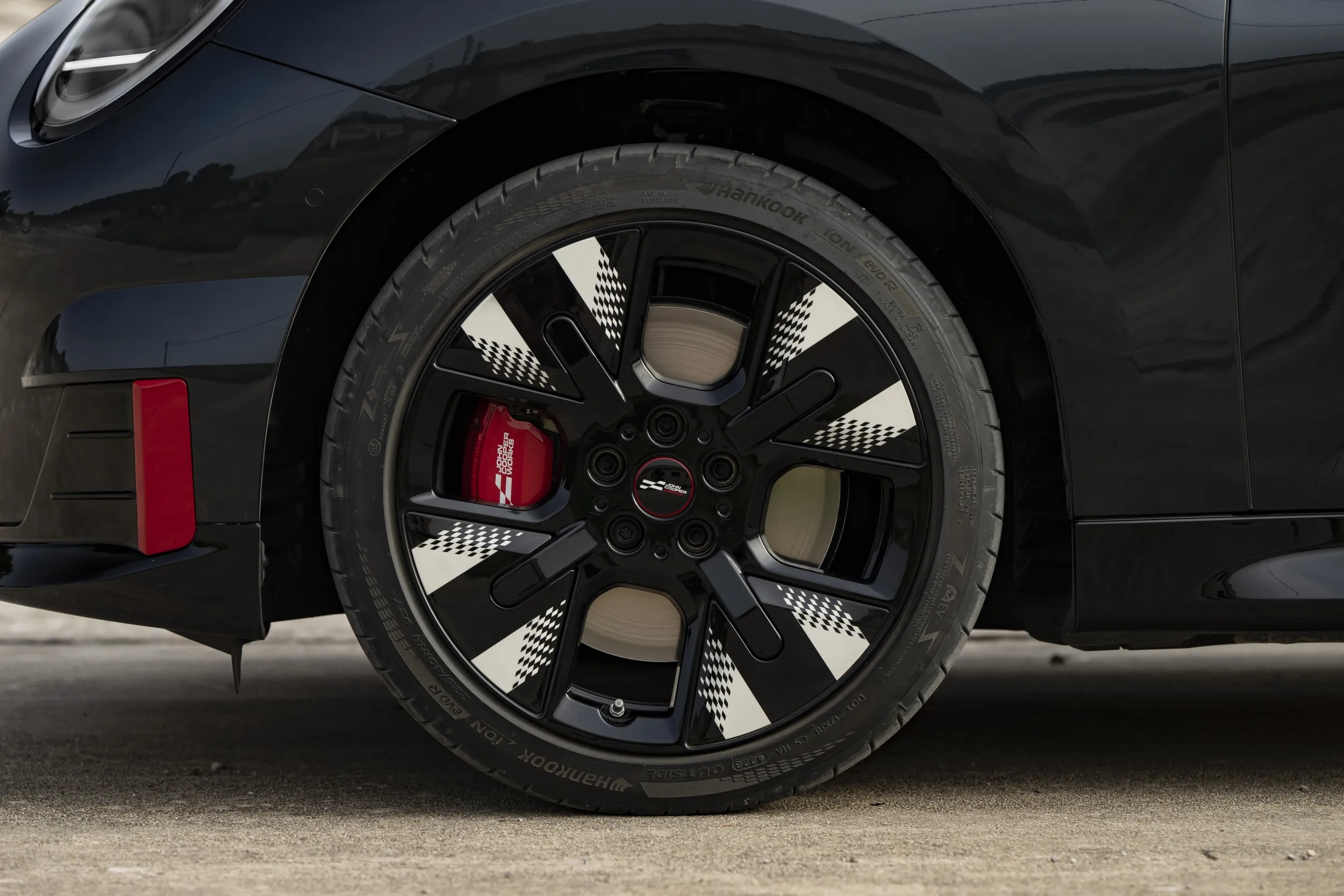 MINI John Cooper Works Electric