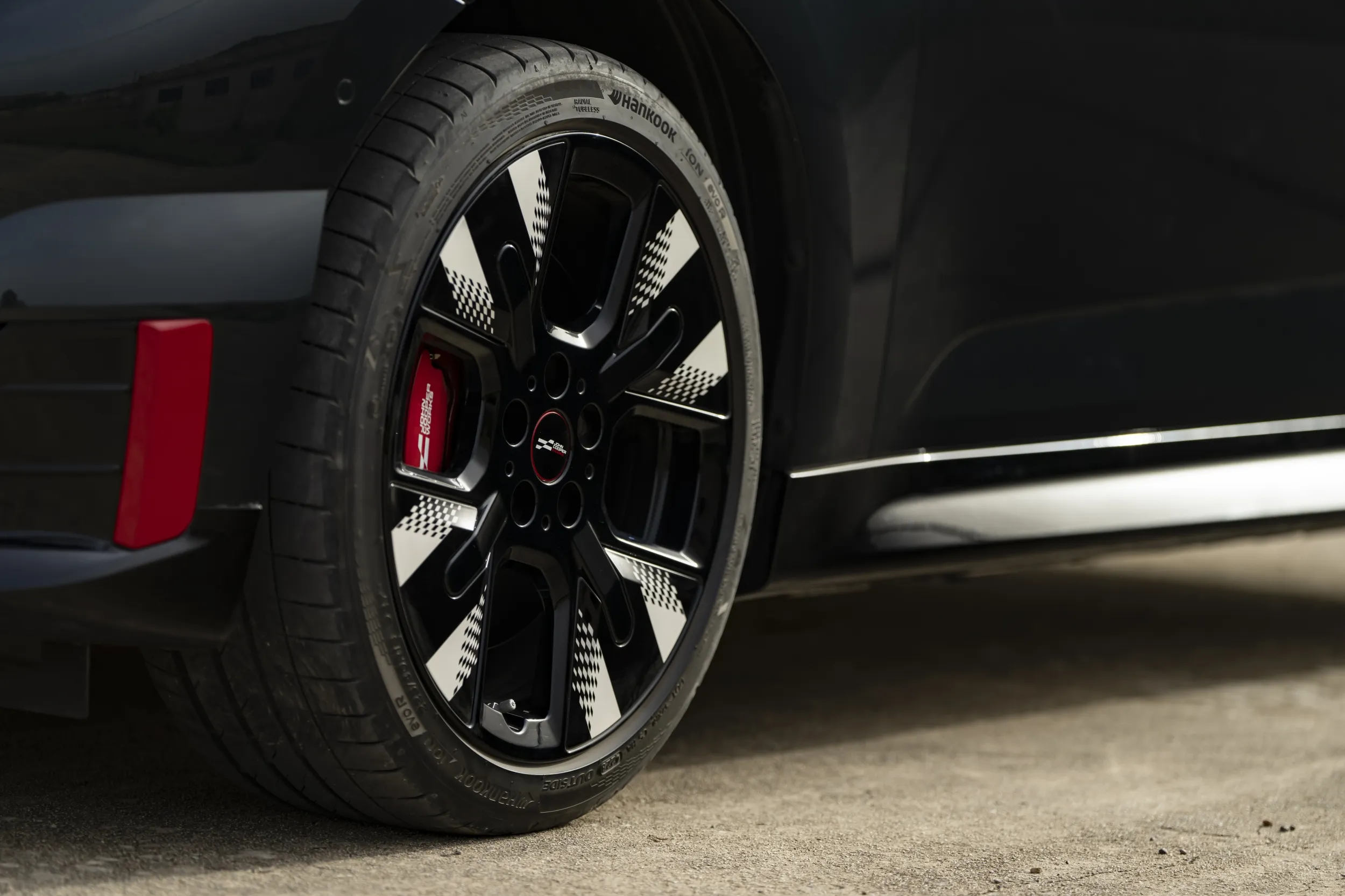 MINI John Cooper Works Electric