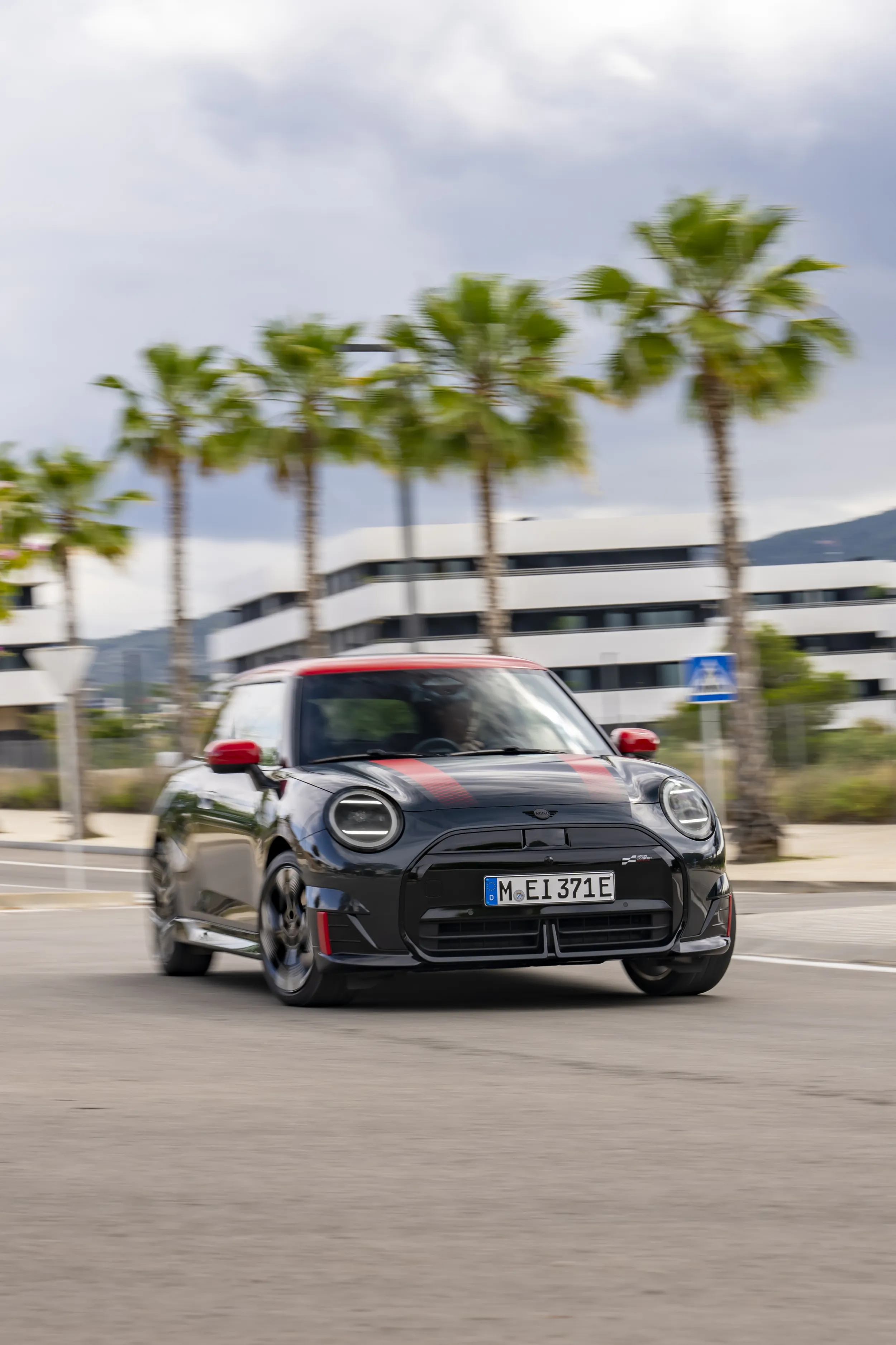 MINI John Cooper Works Electric
