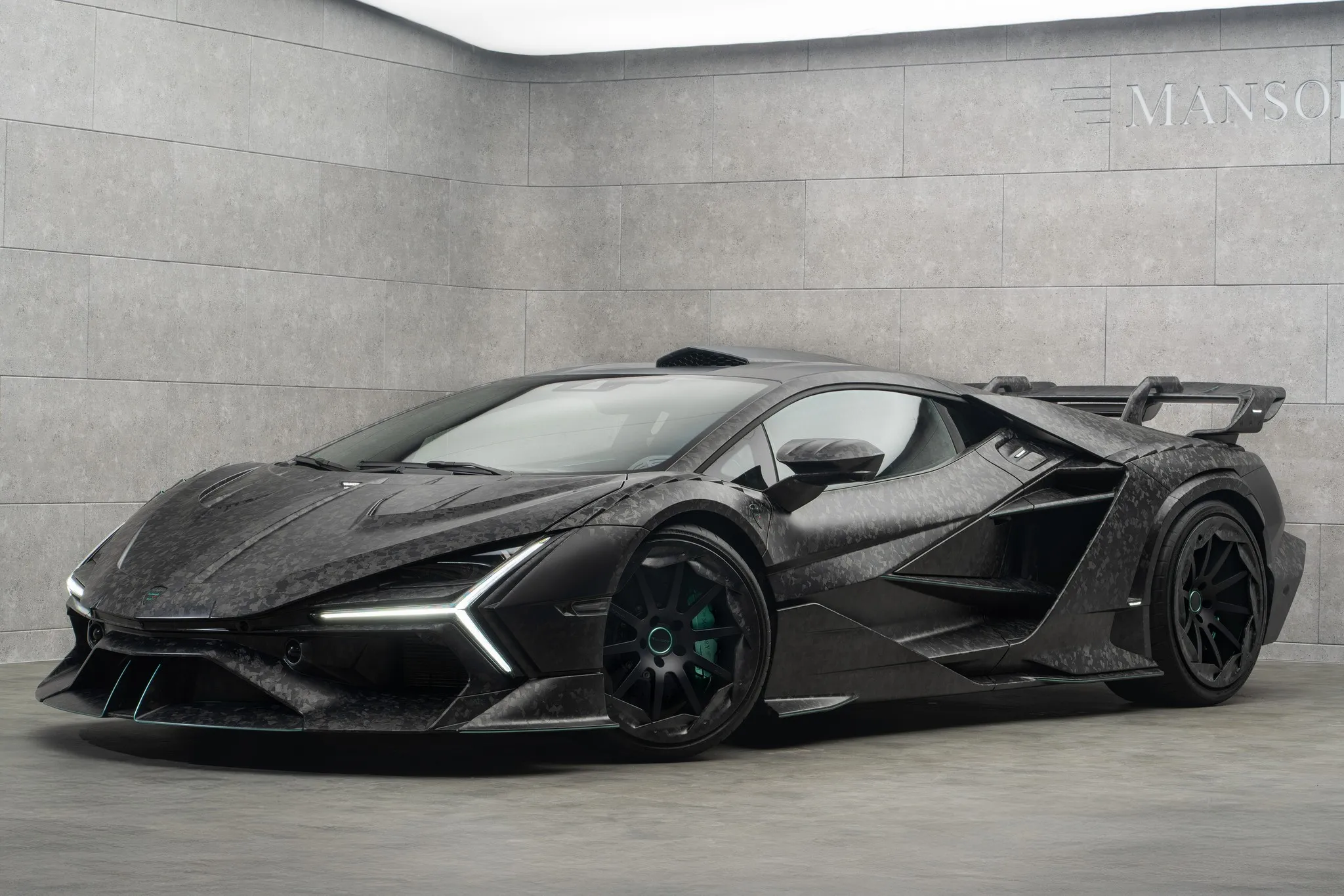 Mansory Carbonado V12
