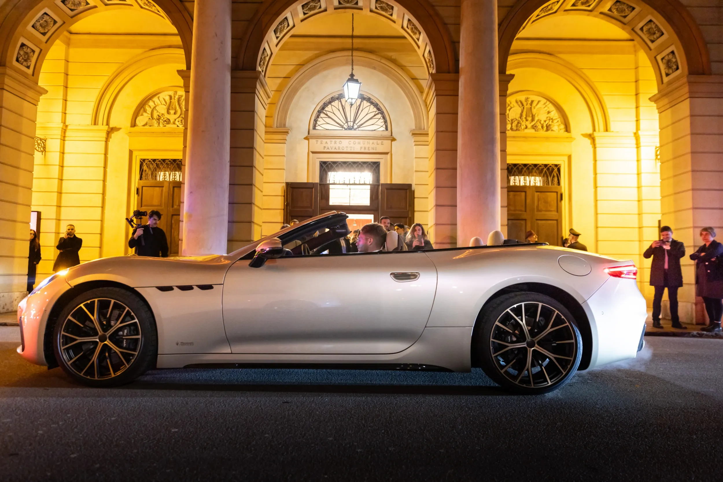 Maserati GranCabrio_Oro Lirico