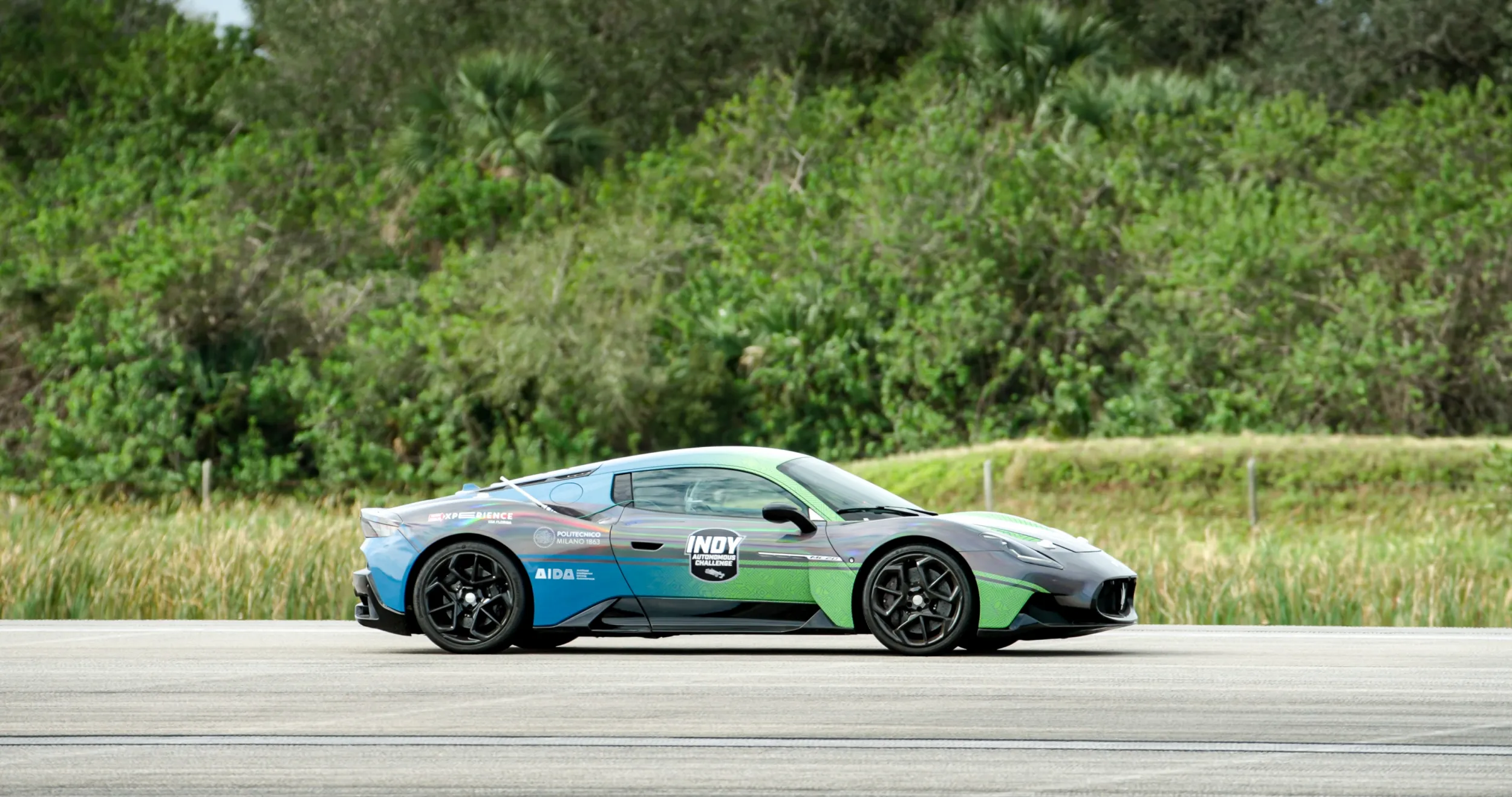 Maserati MC20