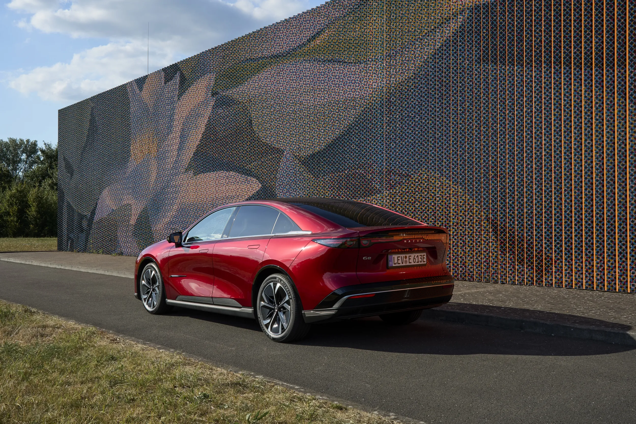 Mazda6e