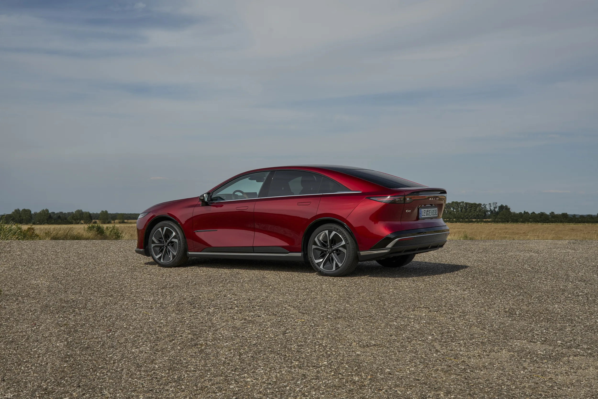 Mazda6e