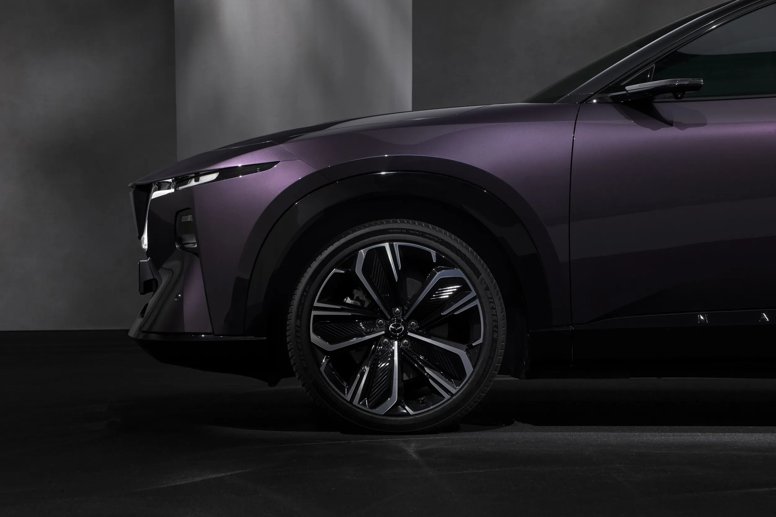 Mazda CX-6e