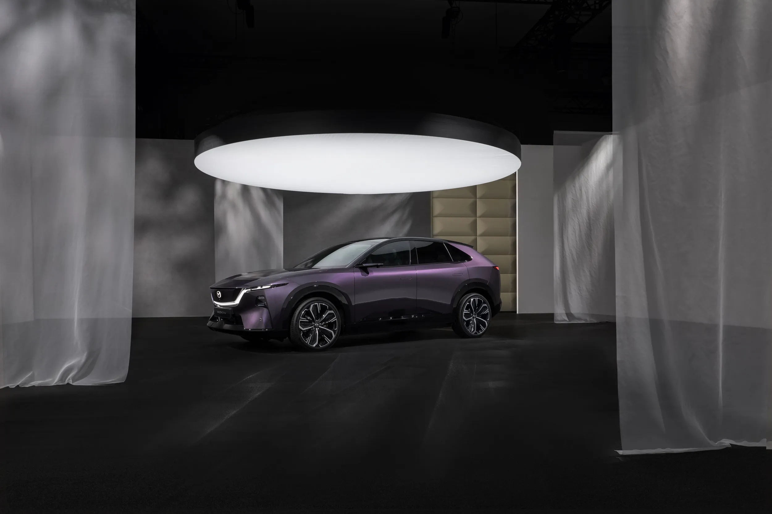 Mazda CX-6e