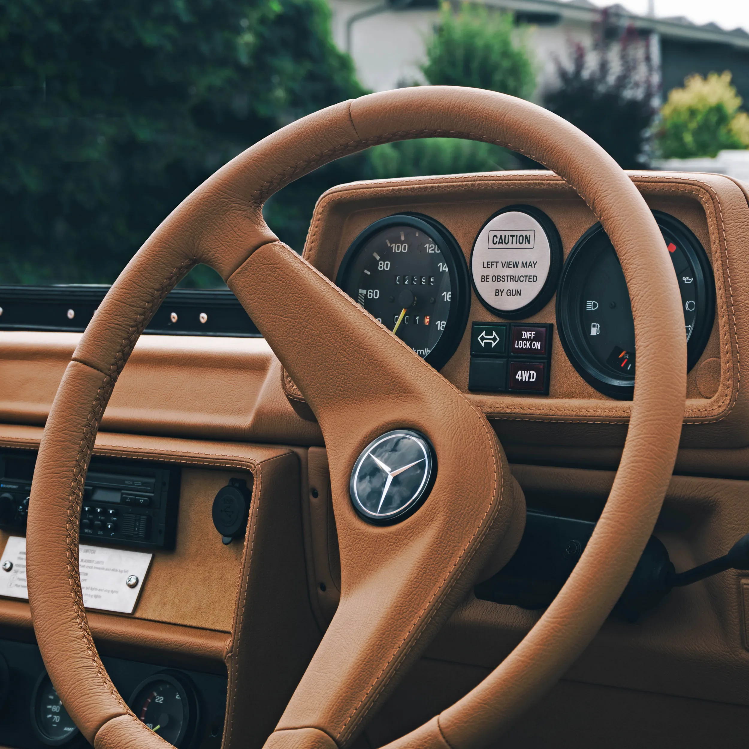 Mercedes-Benz 240 GD,