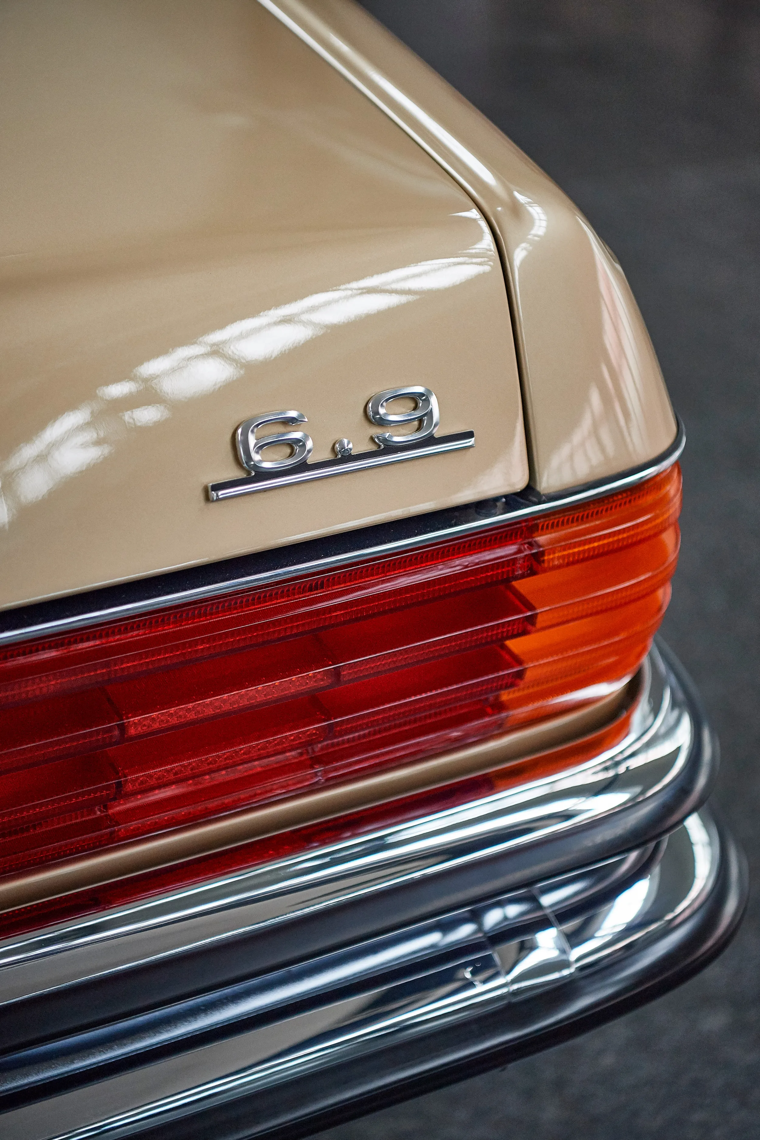 Mercedes-Benz 450 SEL 6.9