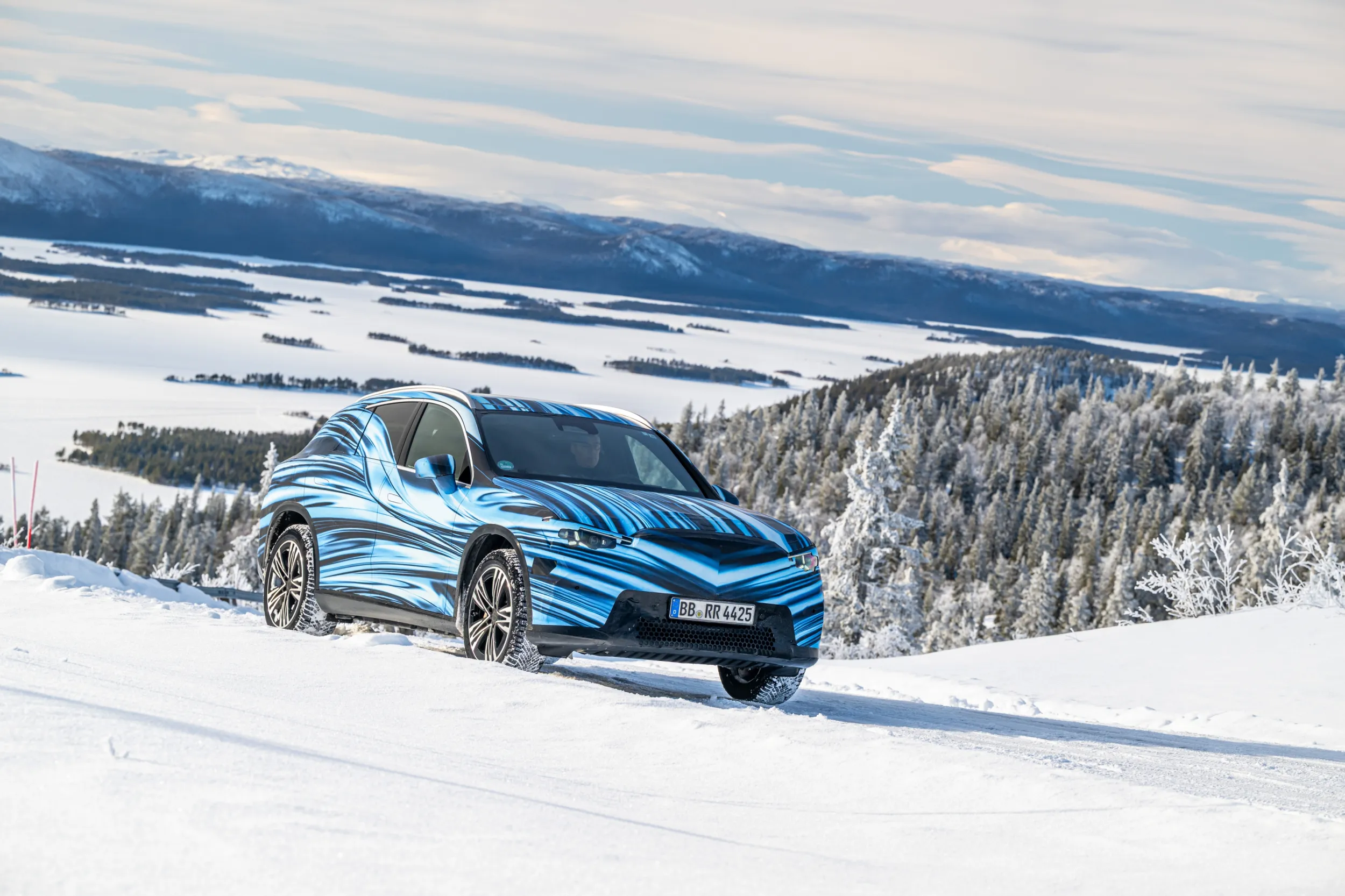 Mercedes-Benz GLC with EQ Technology