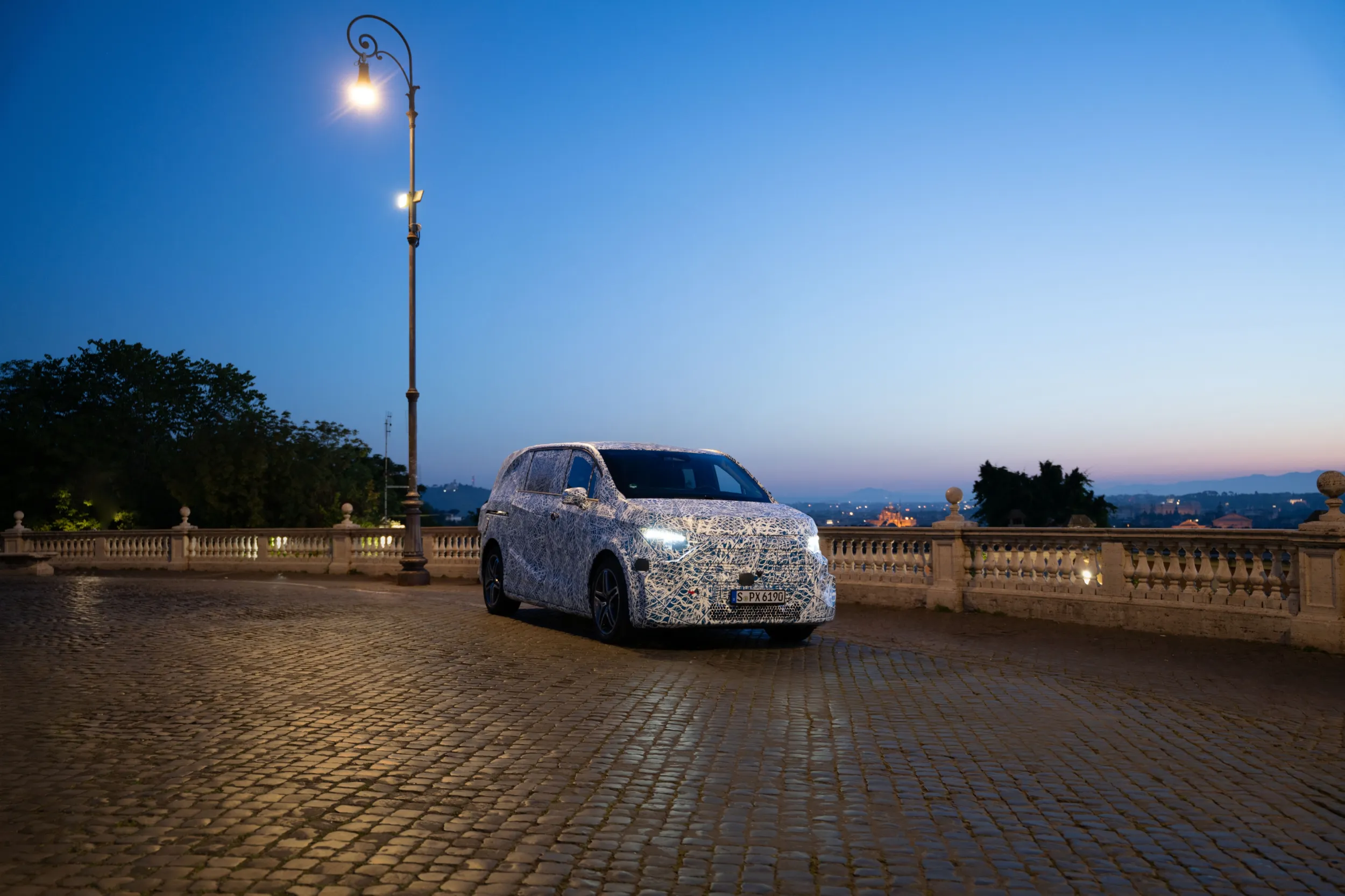 Mercedes-Benz VLE Development Drive Stuttgart-Rome