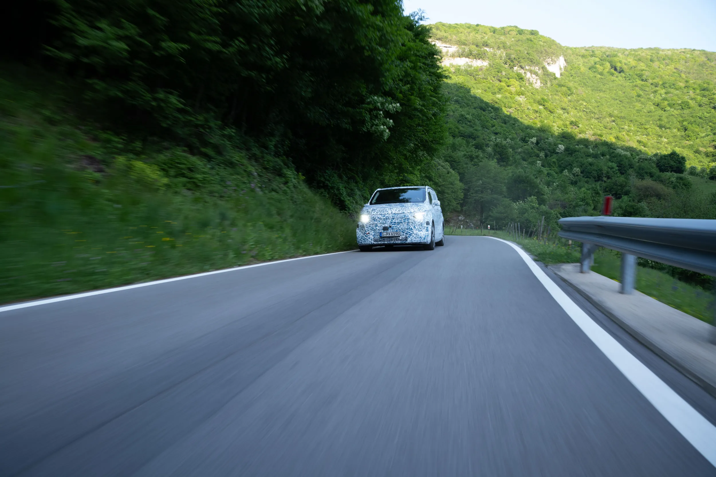 Mercedes-Benz VLE Development Drive Stuttgart-Rome