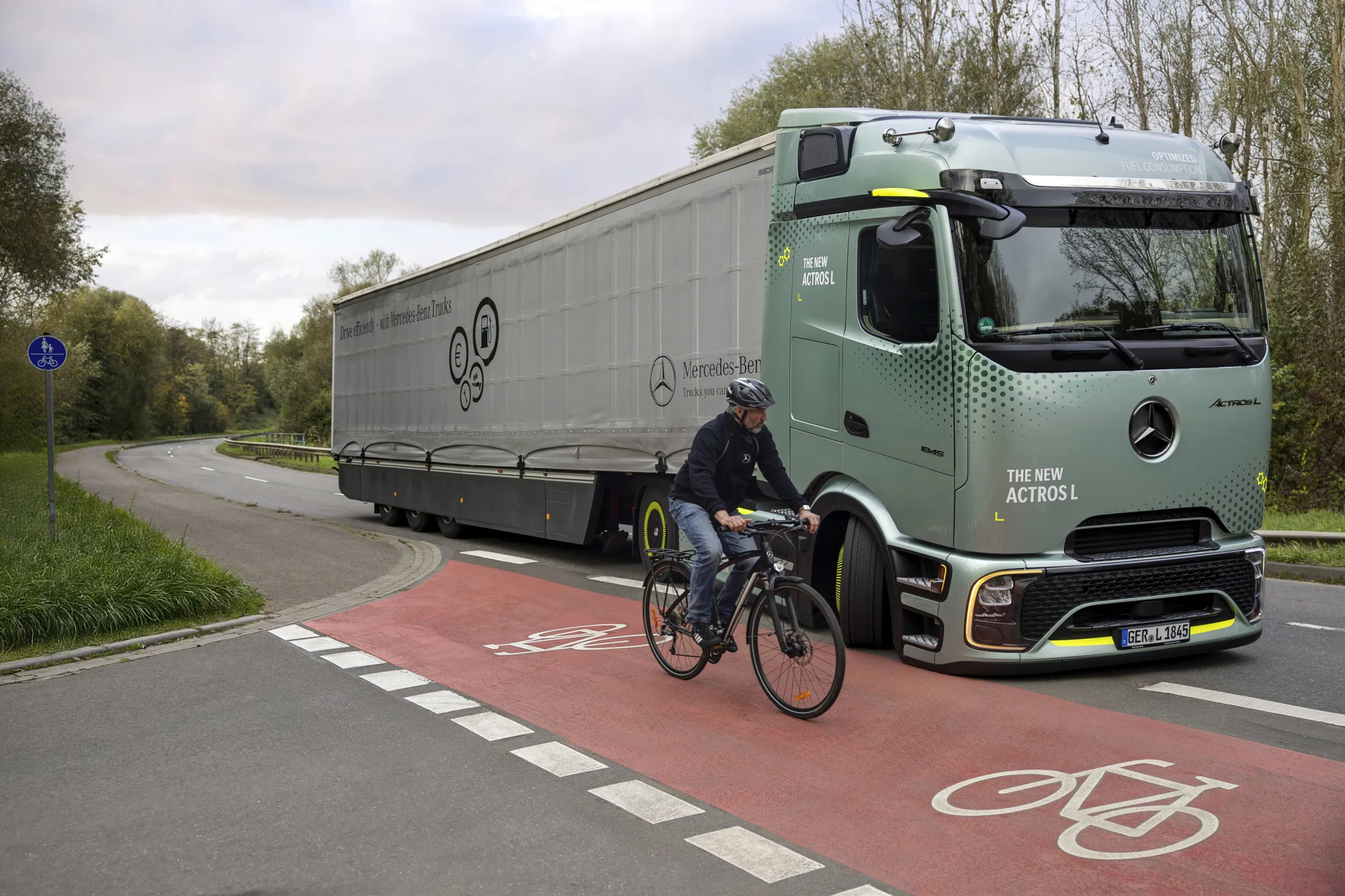 Mercedes-Benz eActros