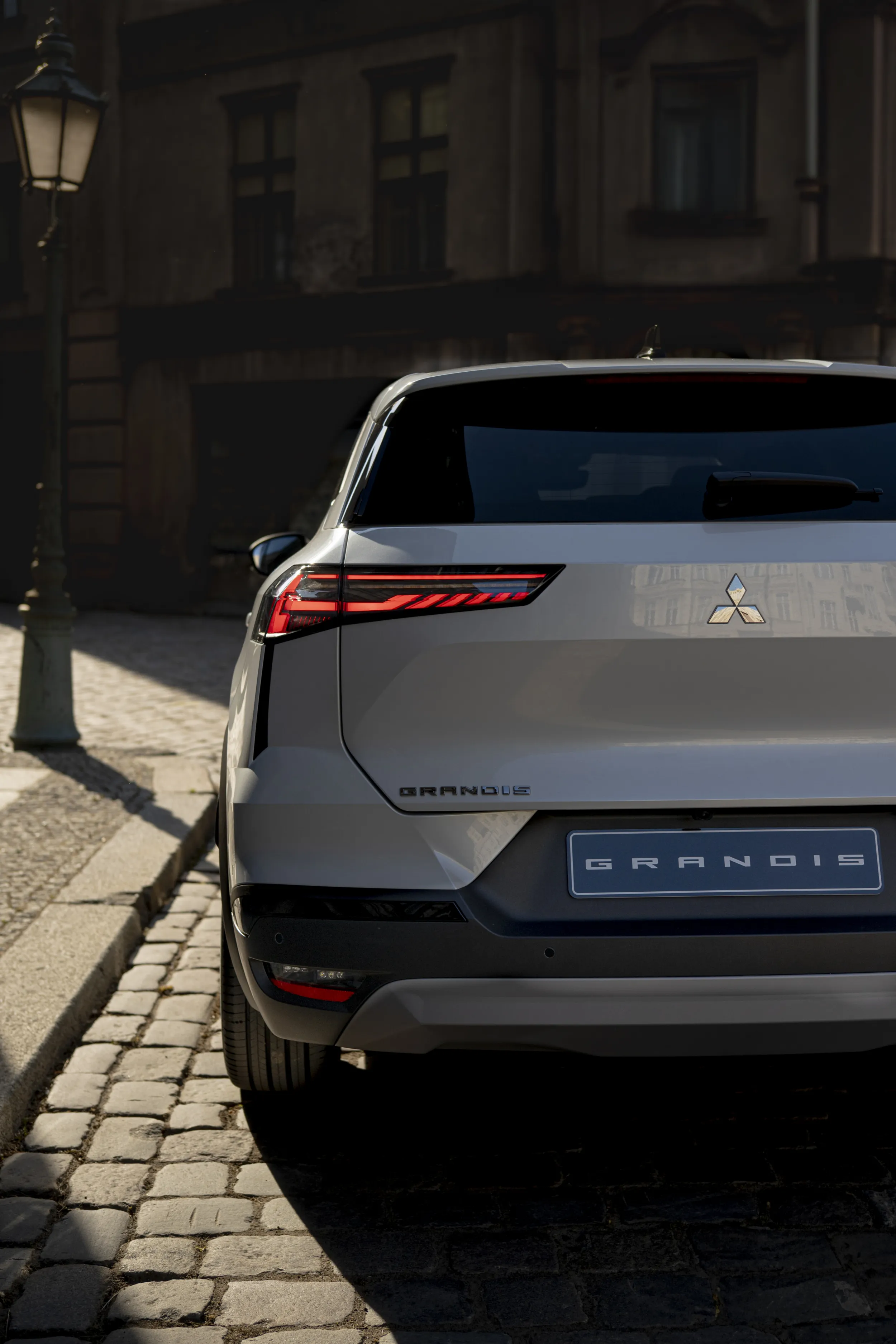 Mitsubishi Grandis