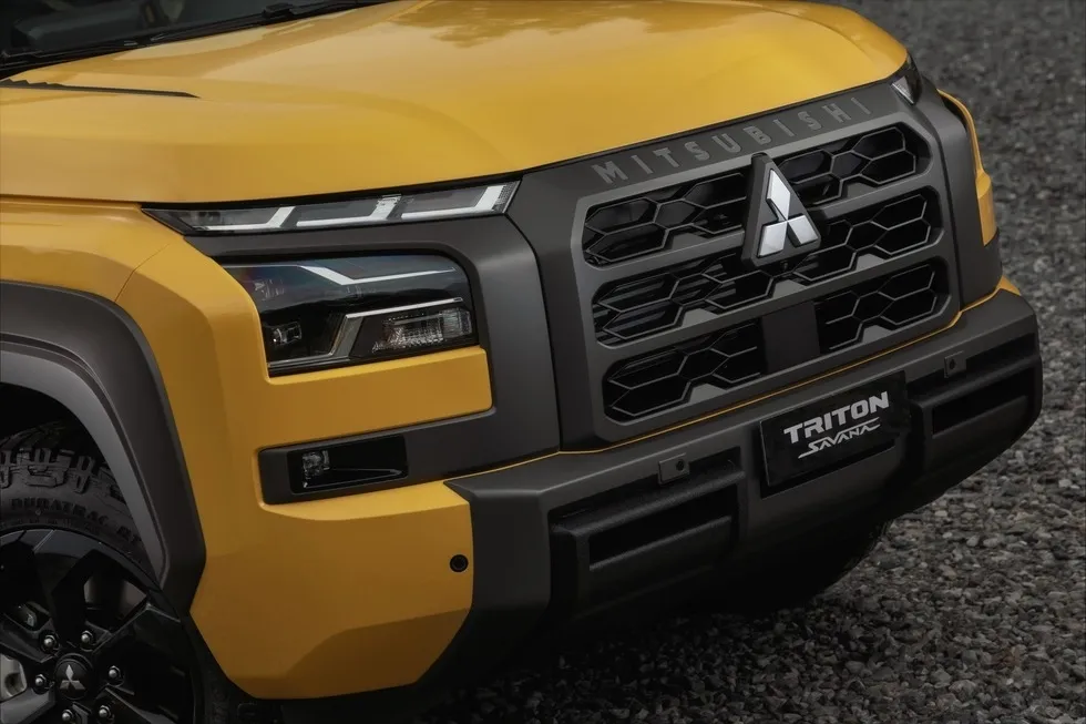 Mitsubishi Triton Savana