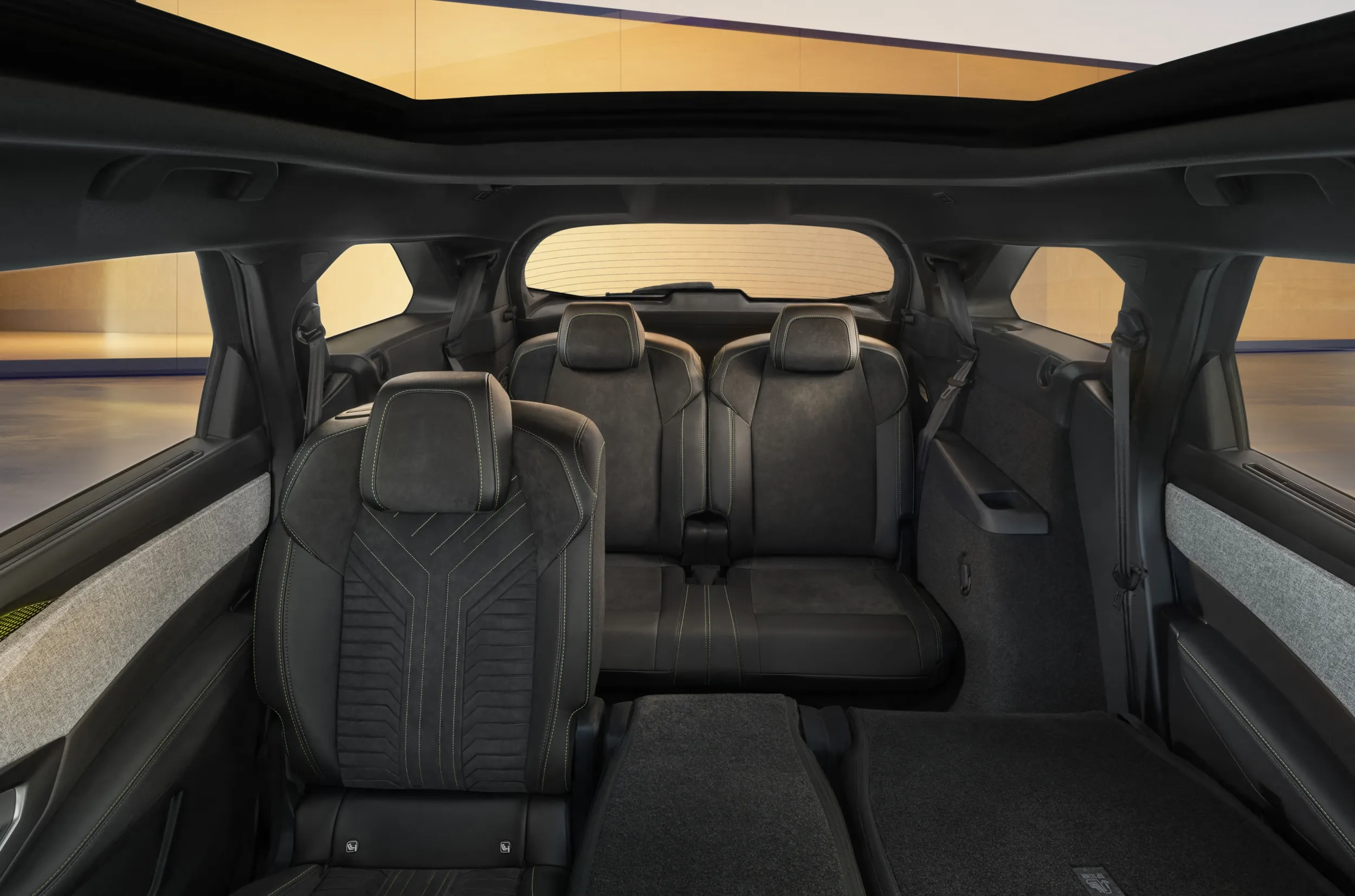 Peugeot E-5008