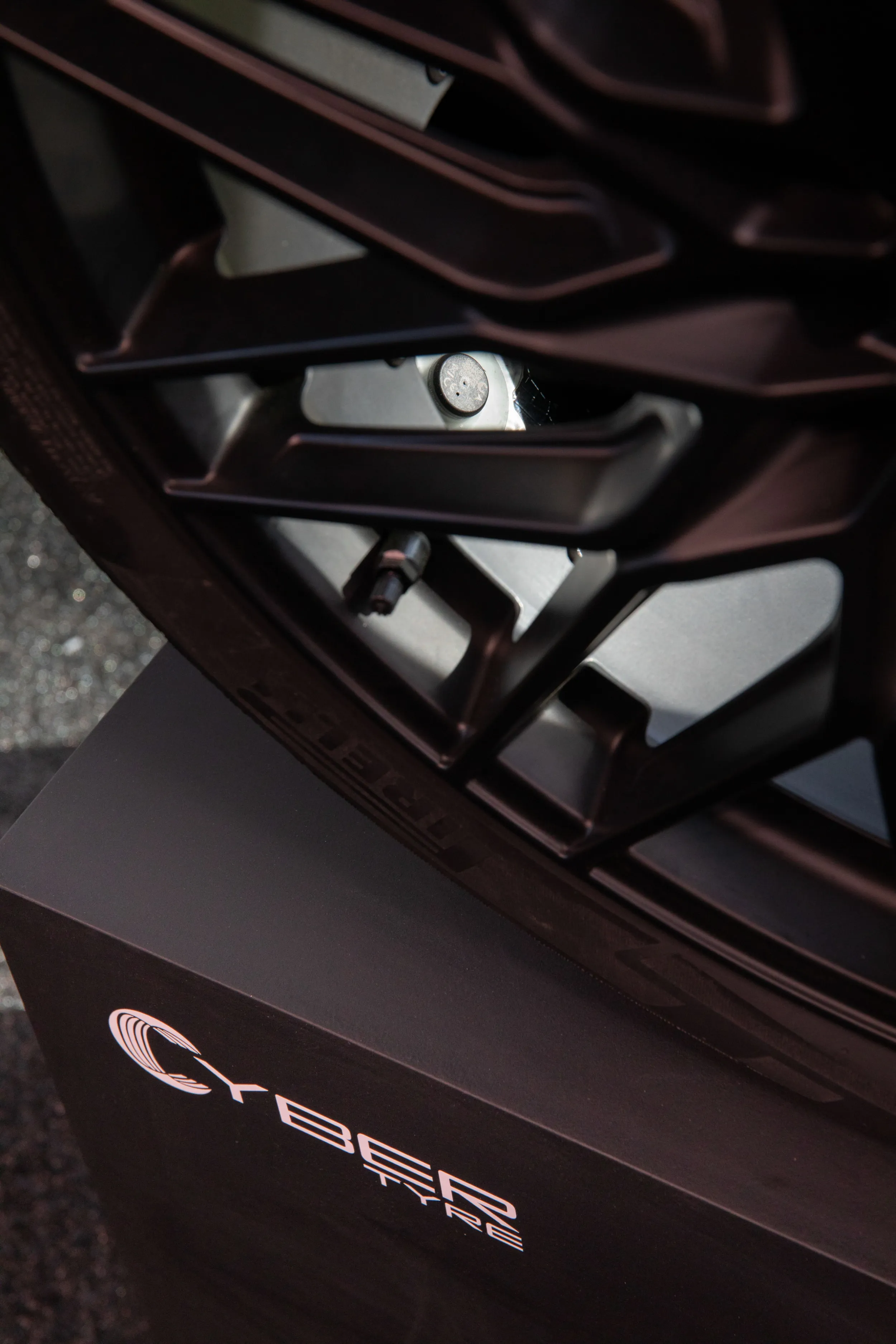 Pirelli Cyber Tyre