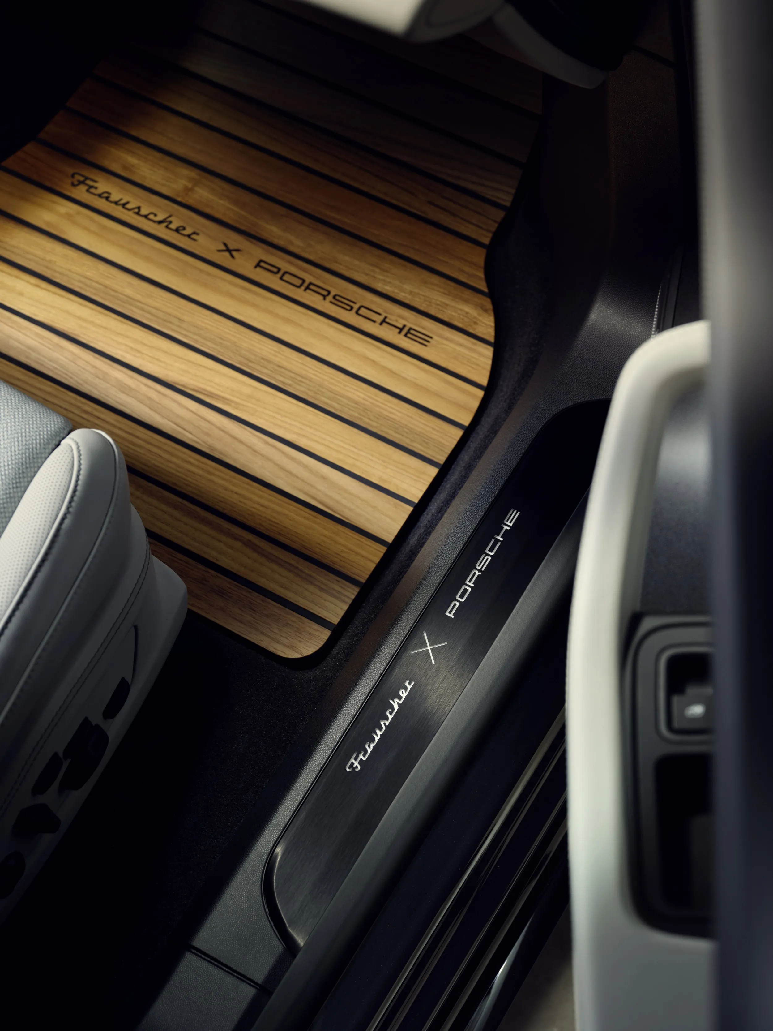 Porsch Macan Turbo Concept Lago, Frauscher x Porsche 790 Spectre @ boot Düsseldorf