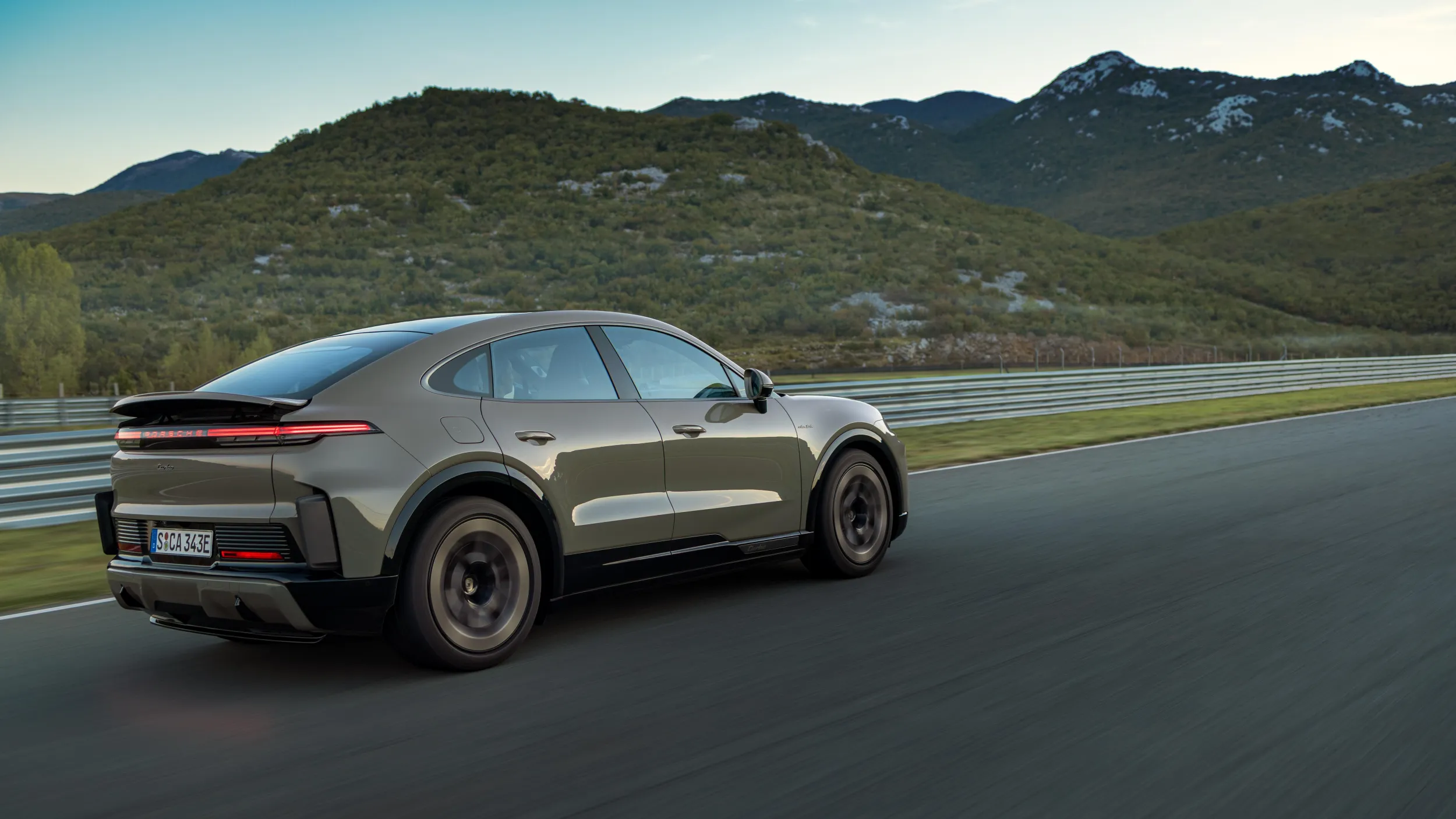 Porsche Cayenne Turbo Coupé Electric