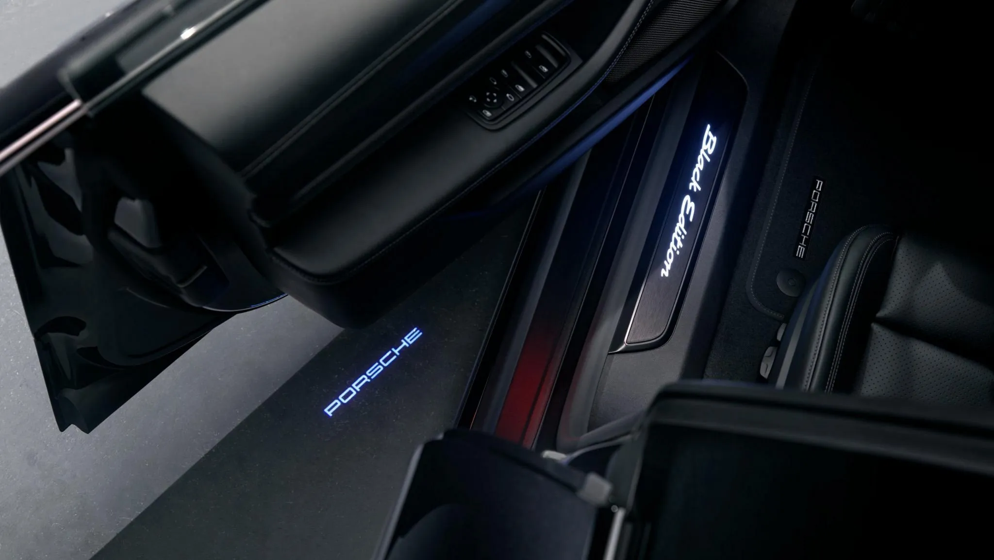 Porsche Taycan Black Edition, Porsche Cayenne Black Edition