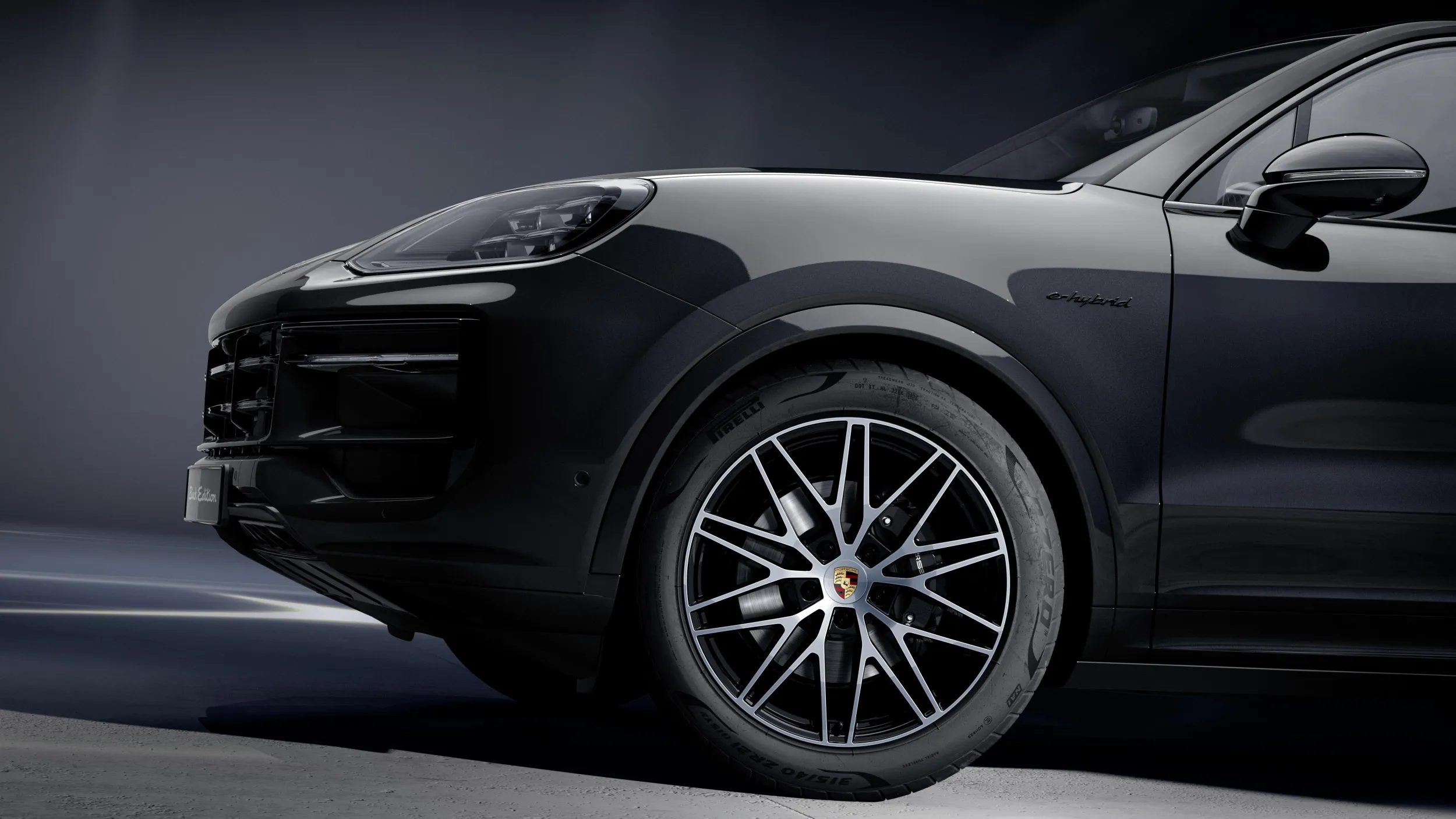 Porsche Taycan Black Edition, Porsche Cayenne Black Edition