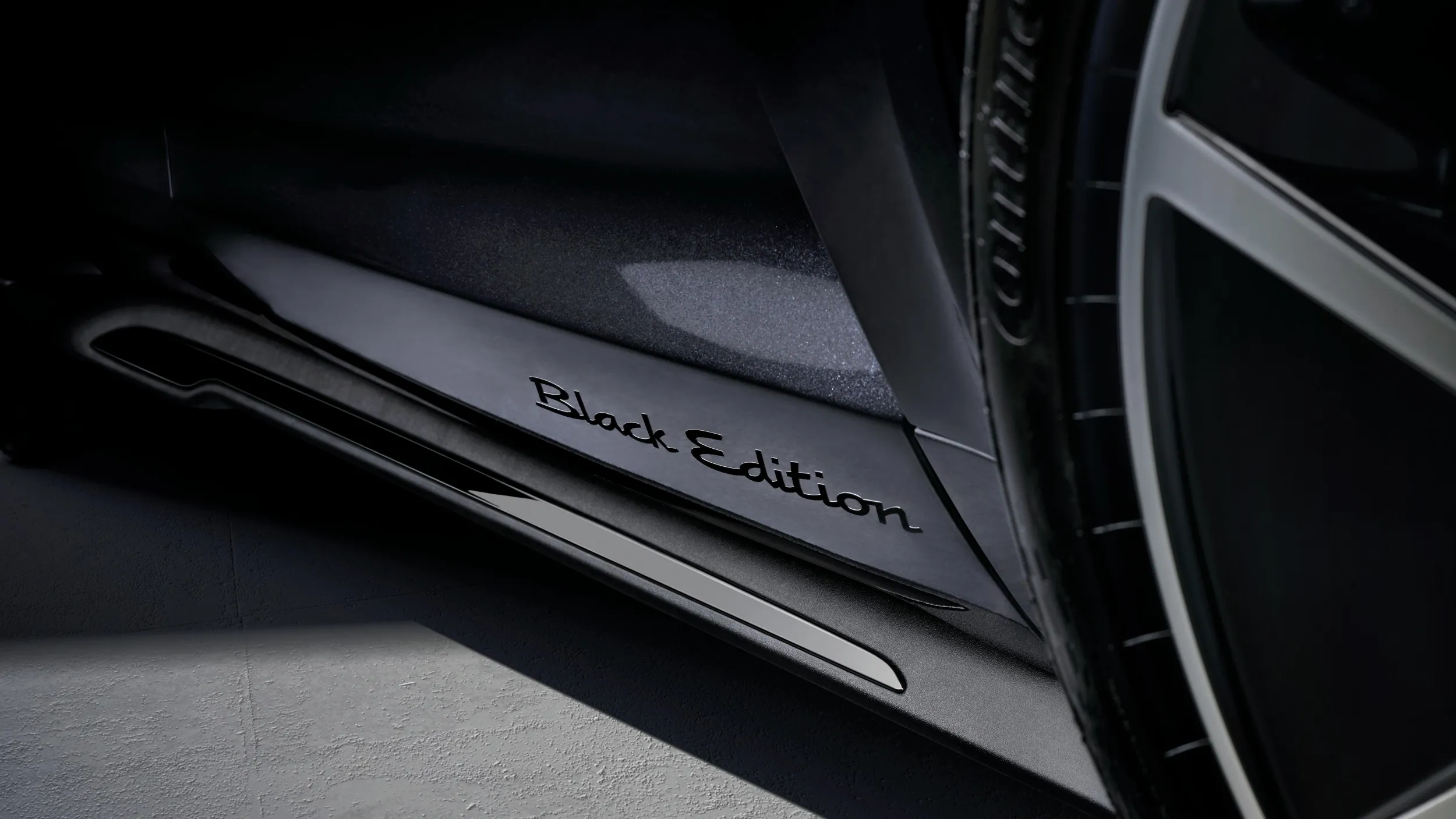 Porsche Taycan Black Edition, Porsche Cayenne Black Edition