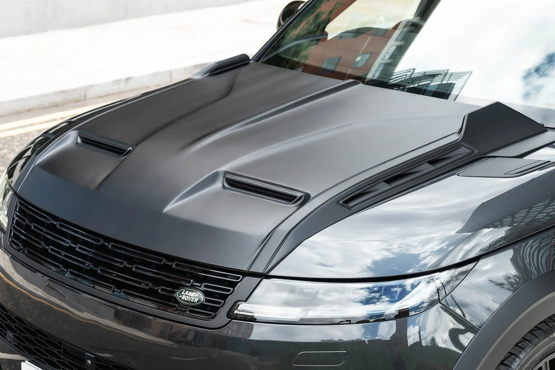 Range Rover Sport Fintail