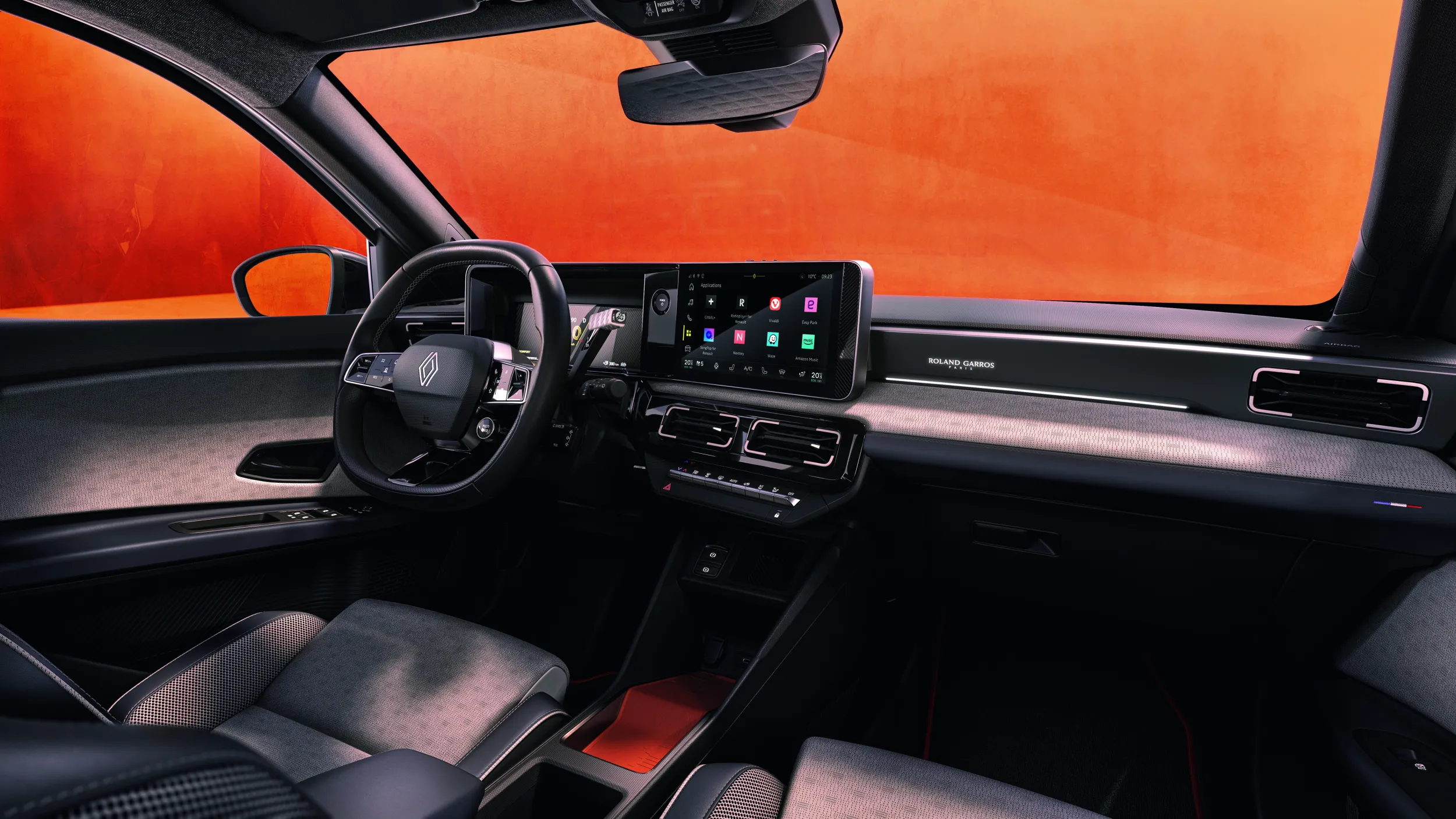Renault 5 E-Tech electric Roland-Garros
