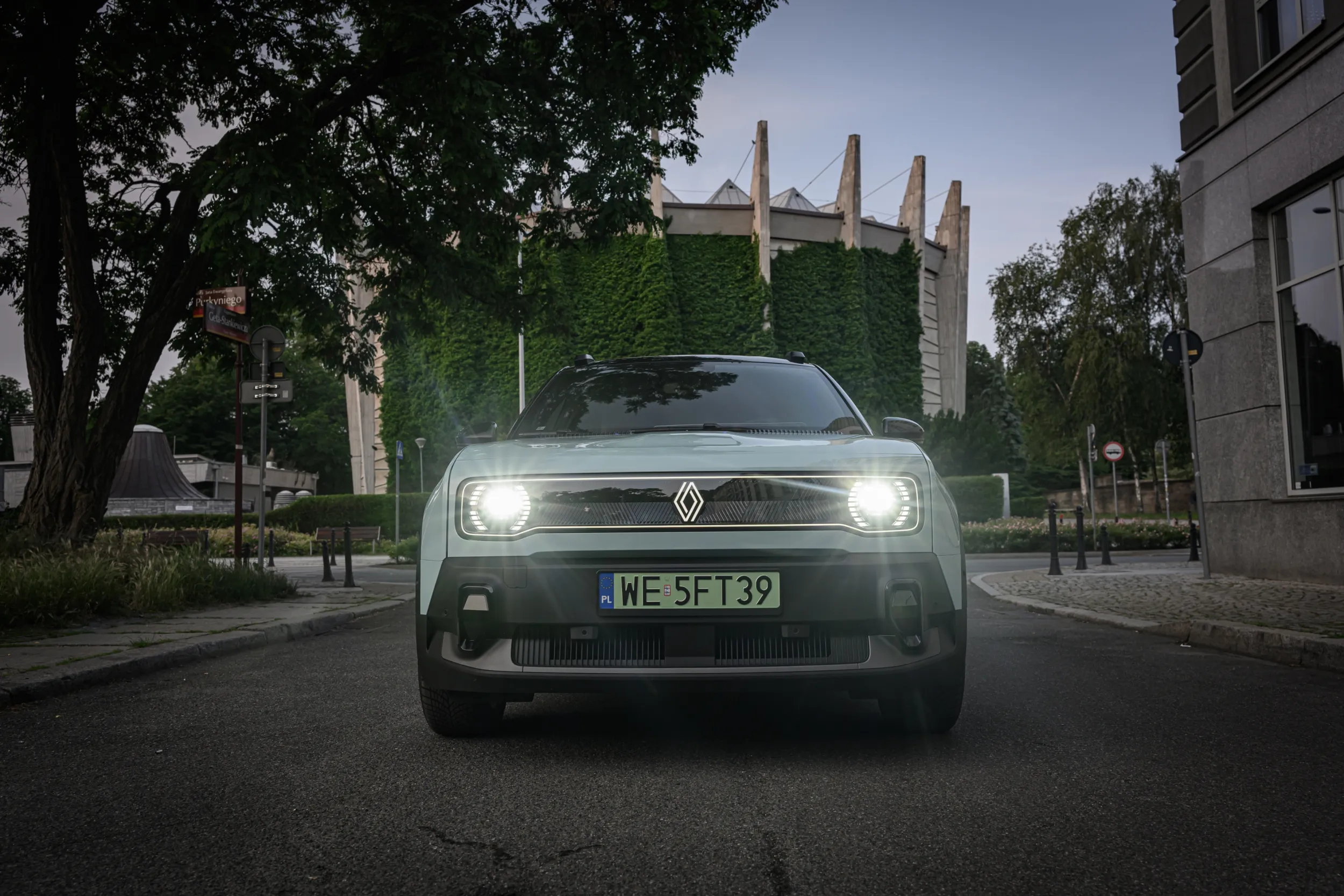 Rernault R4