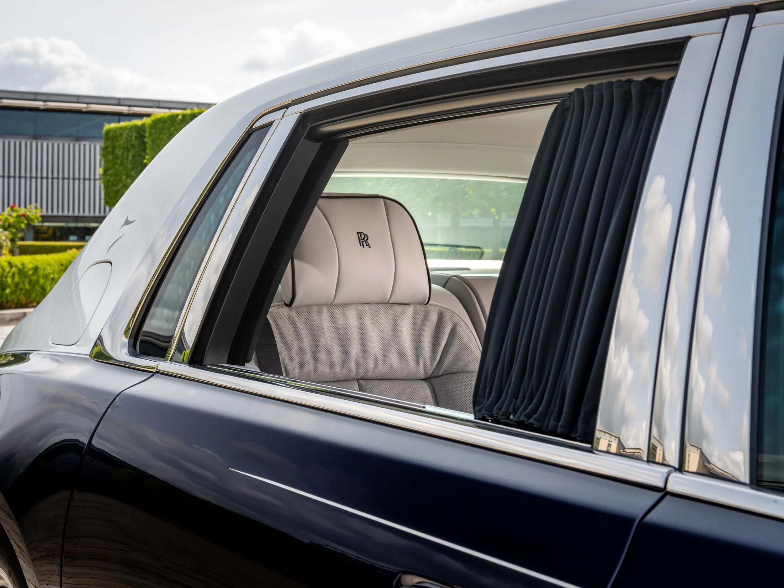 Rolls-Royce with Chinese Mural Art