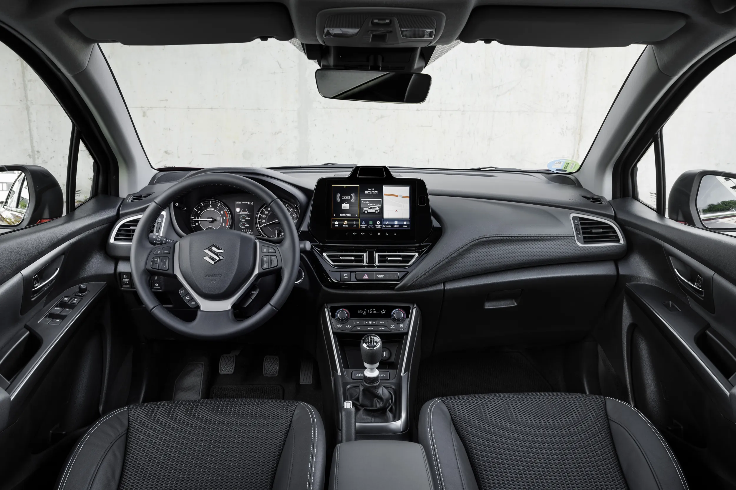 Suzuki S-Cross