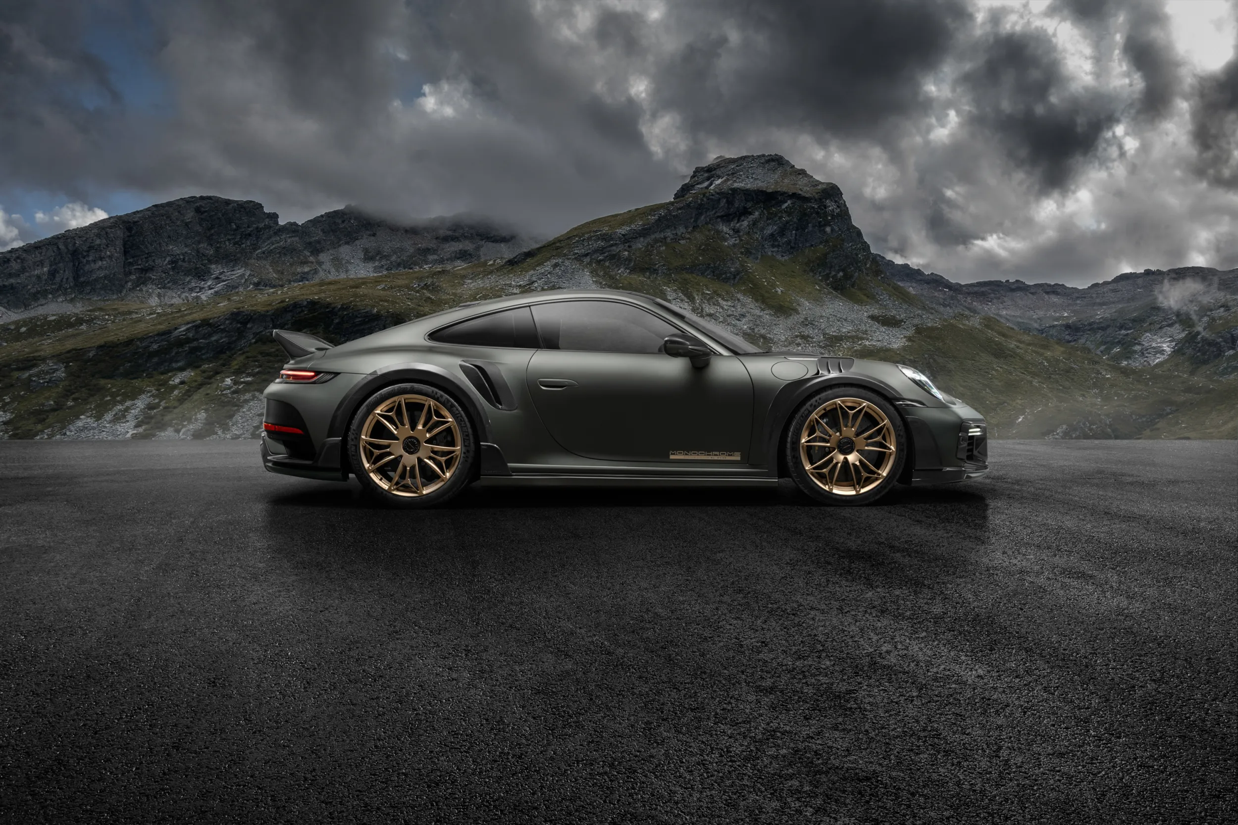 TECHART GT Street R MONOCHROME