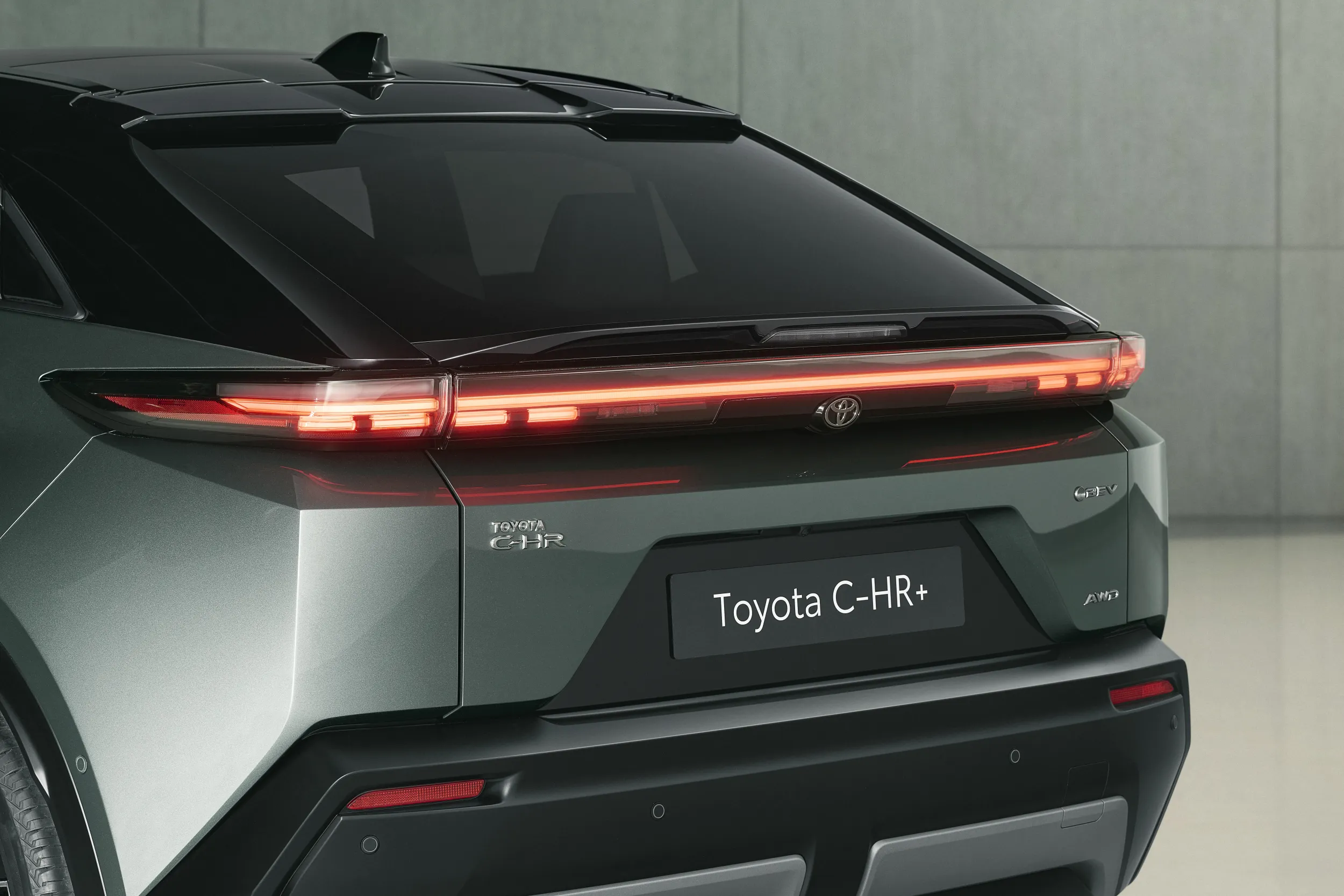 Toyota CHR+